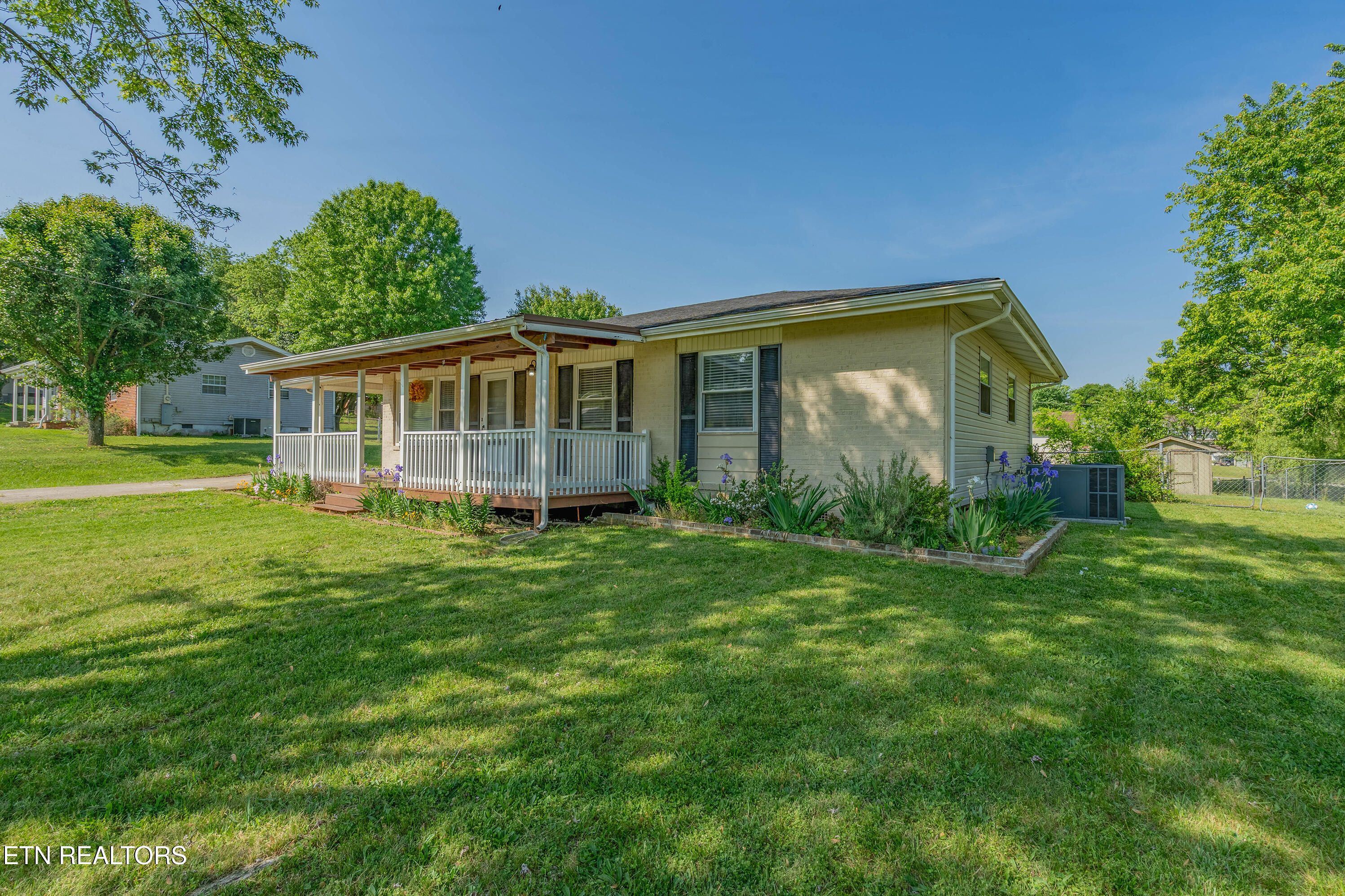 415 Coffee Lane Loudon TN 37774