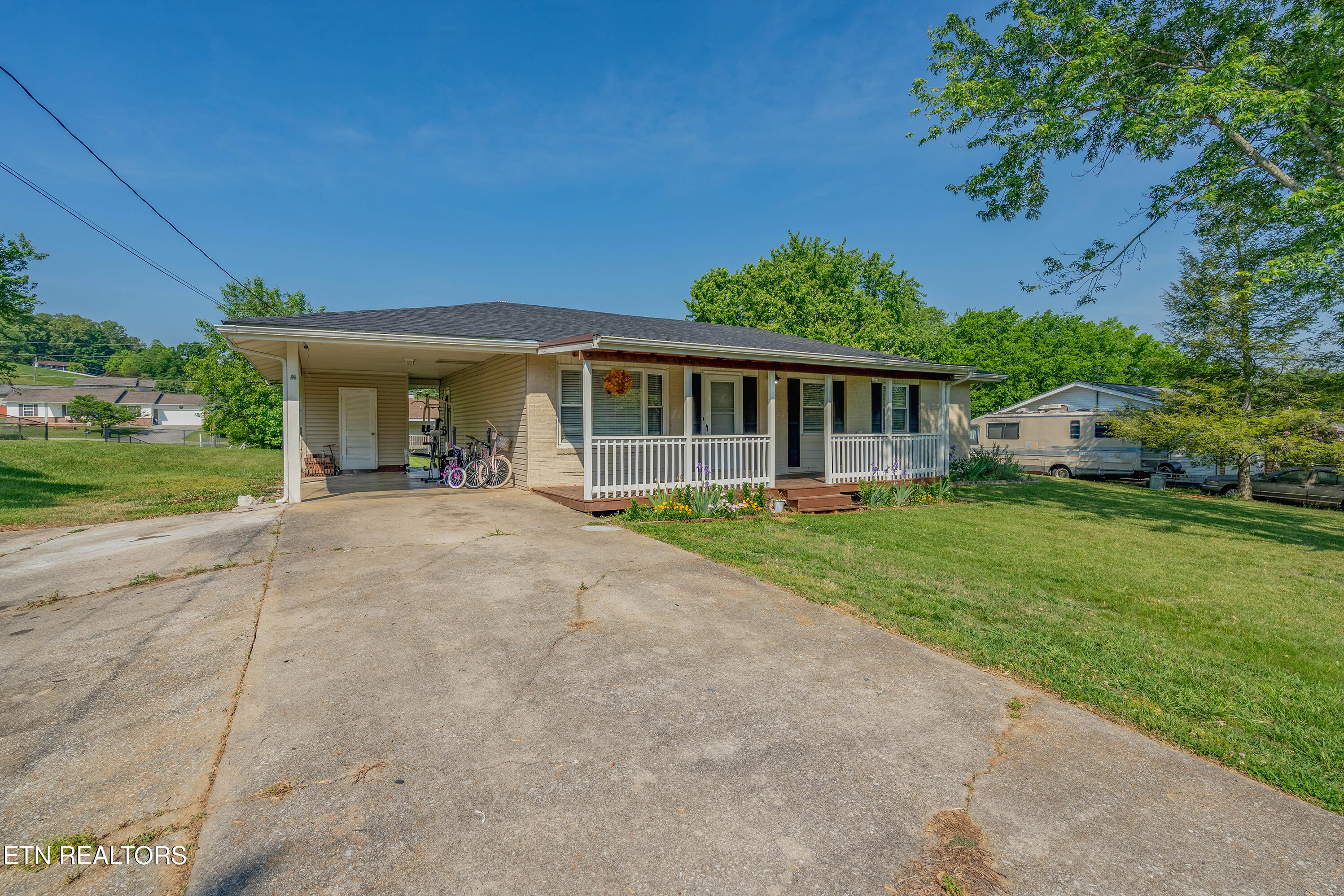 415 Coffee Lane Loudon TN 37774