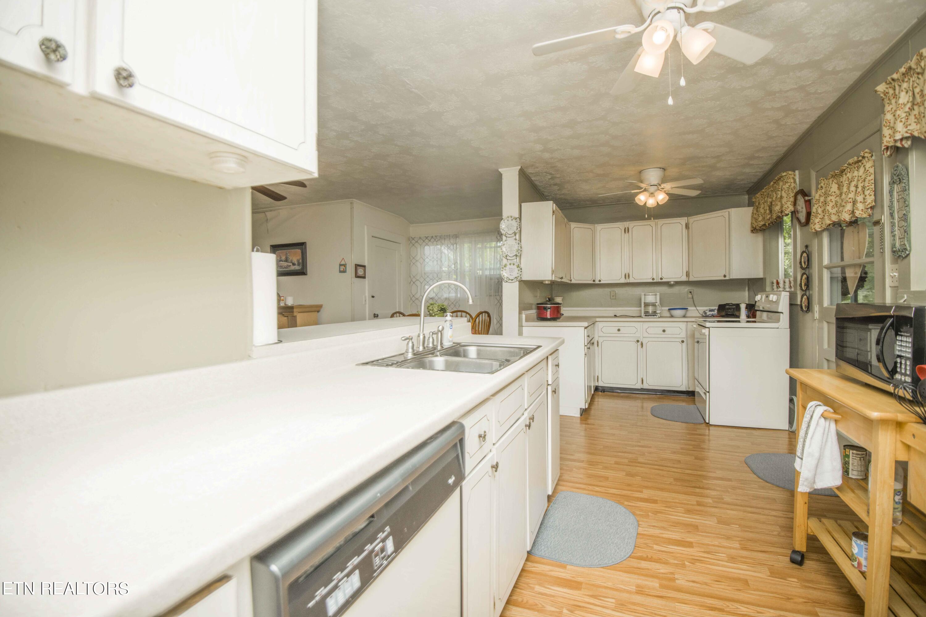 321 S Ridge Avenue Rockwood TN 37854