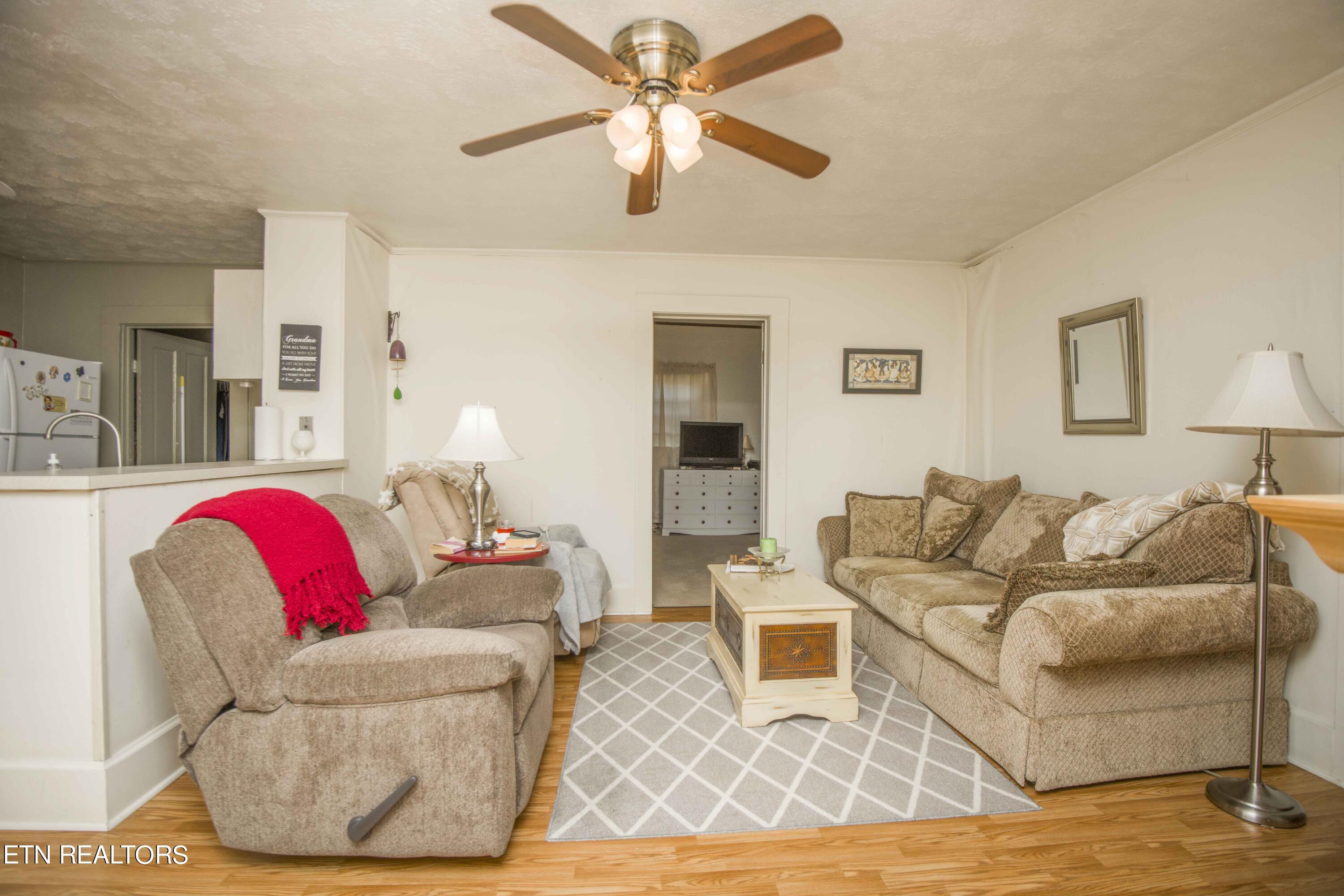 321 S Ridge Avenue Rockwood TN 37854