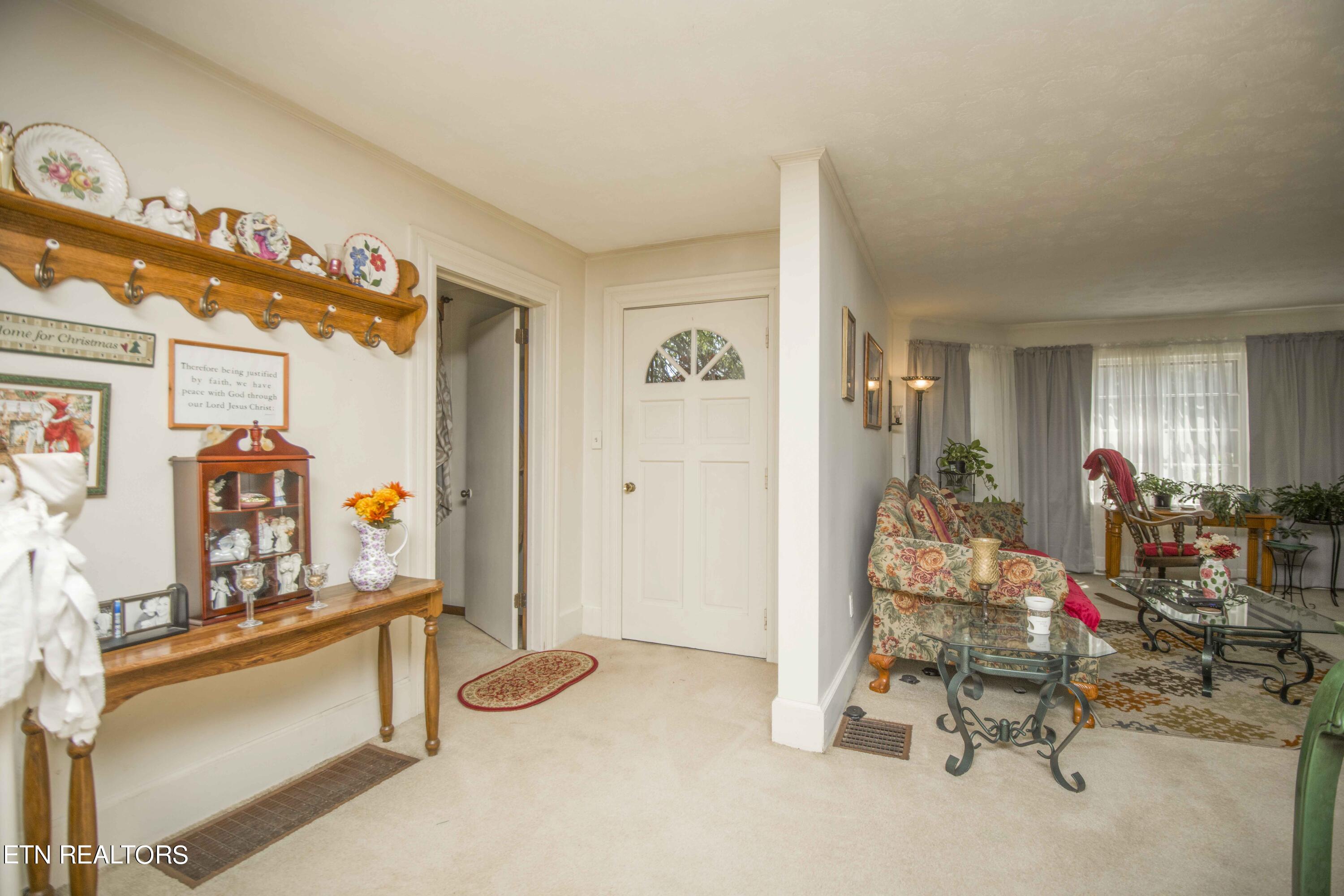 321 S Ridge Avenue Rockwood TN 37854