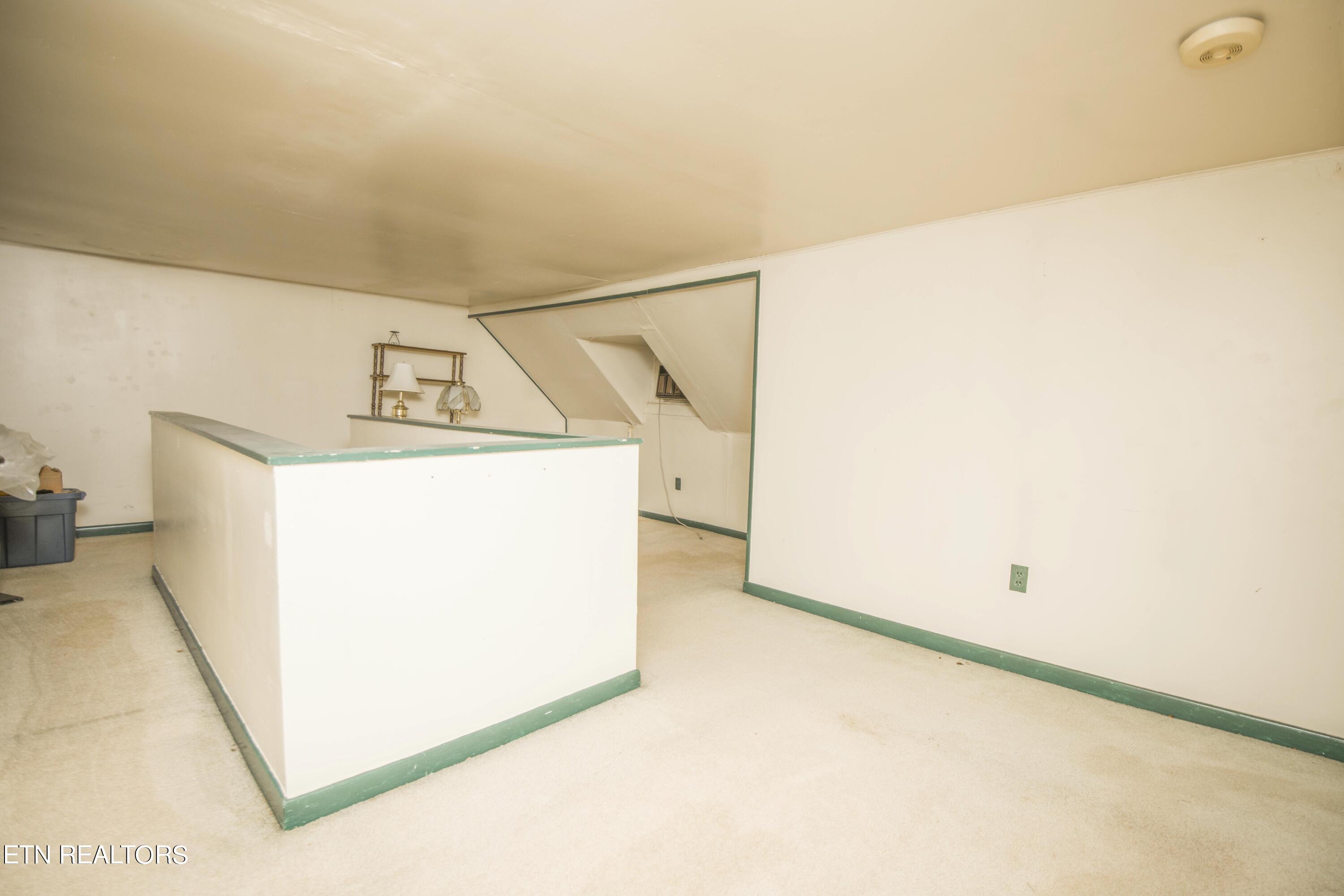 321 S Ridge Avenue Rockwood TN 37854