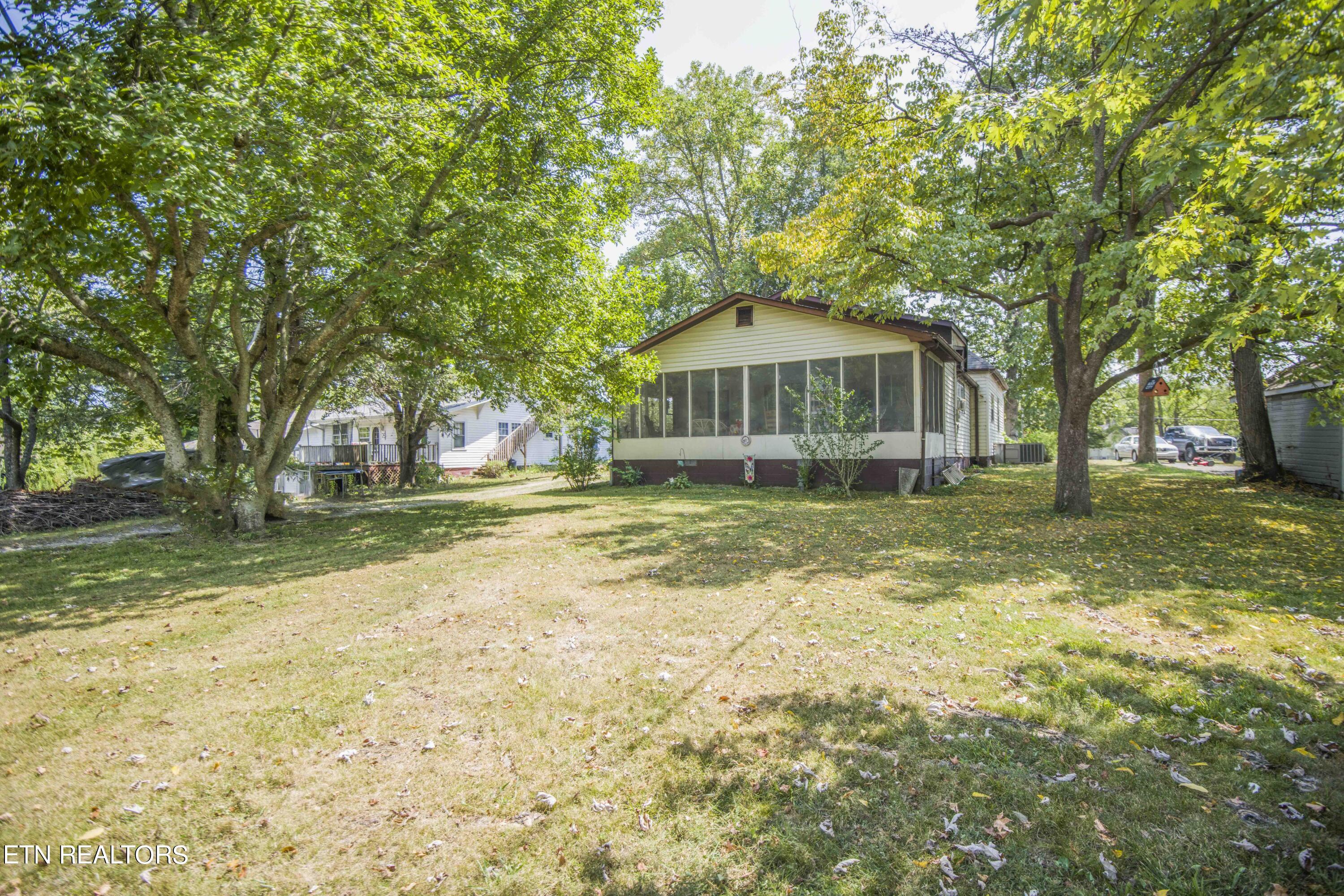 321 S Ridge Avenue Rockwood TN 37854