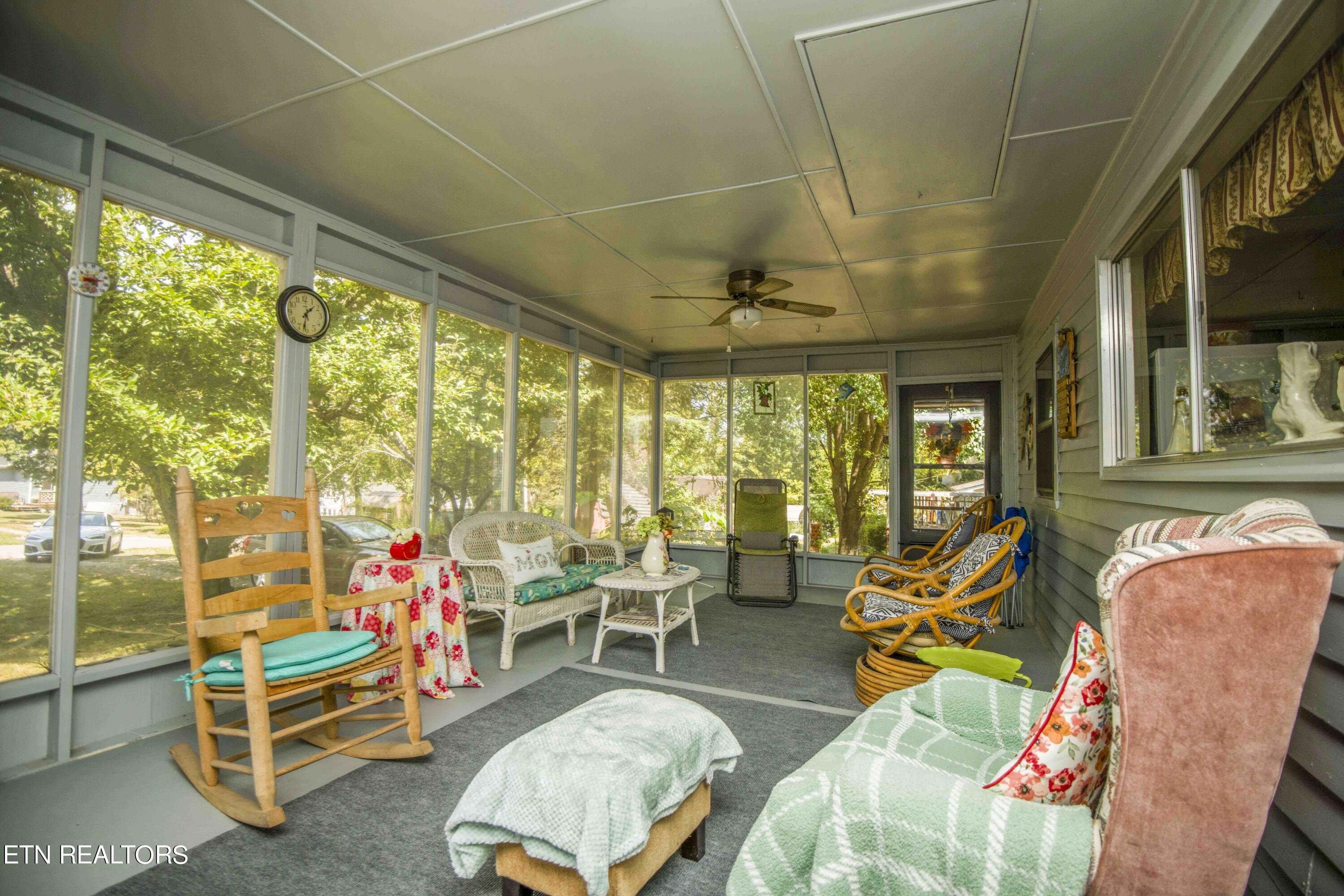 321 S Ridge Avenue Rockwood TN 37854