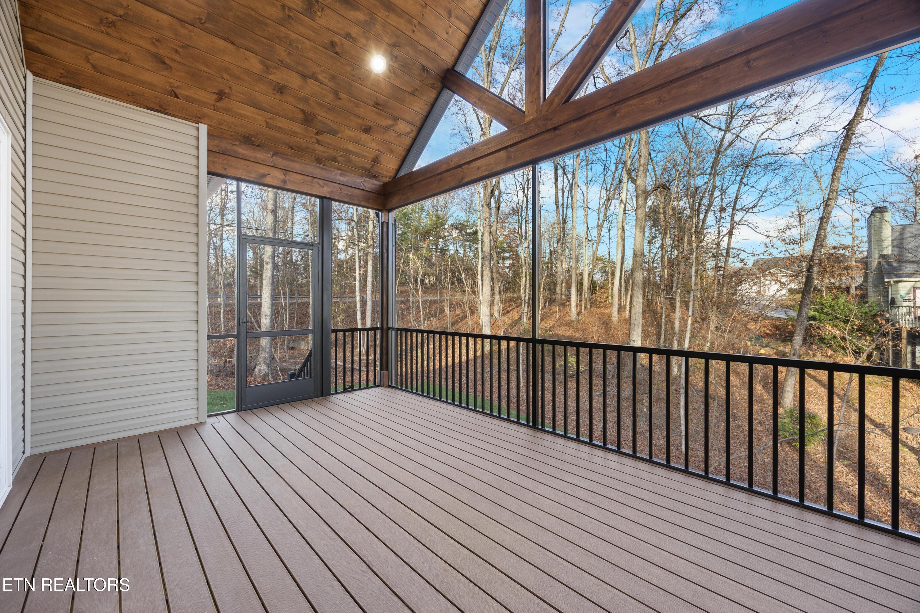 100 Tigitsi Lane Loudon TN 37774