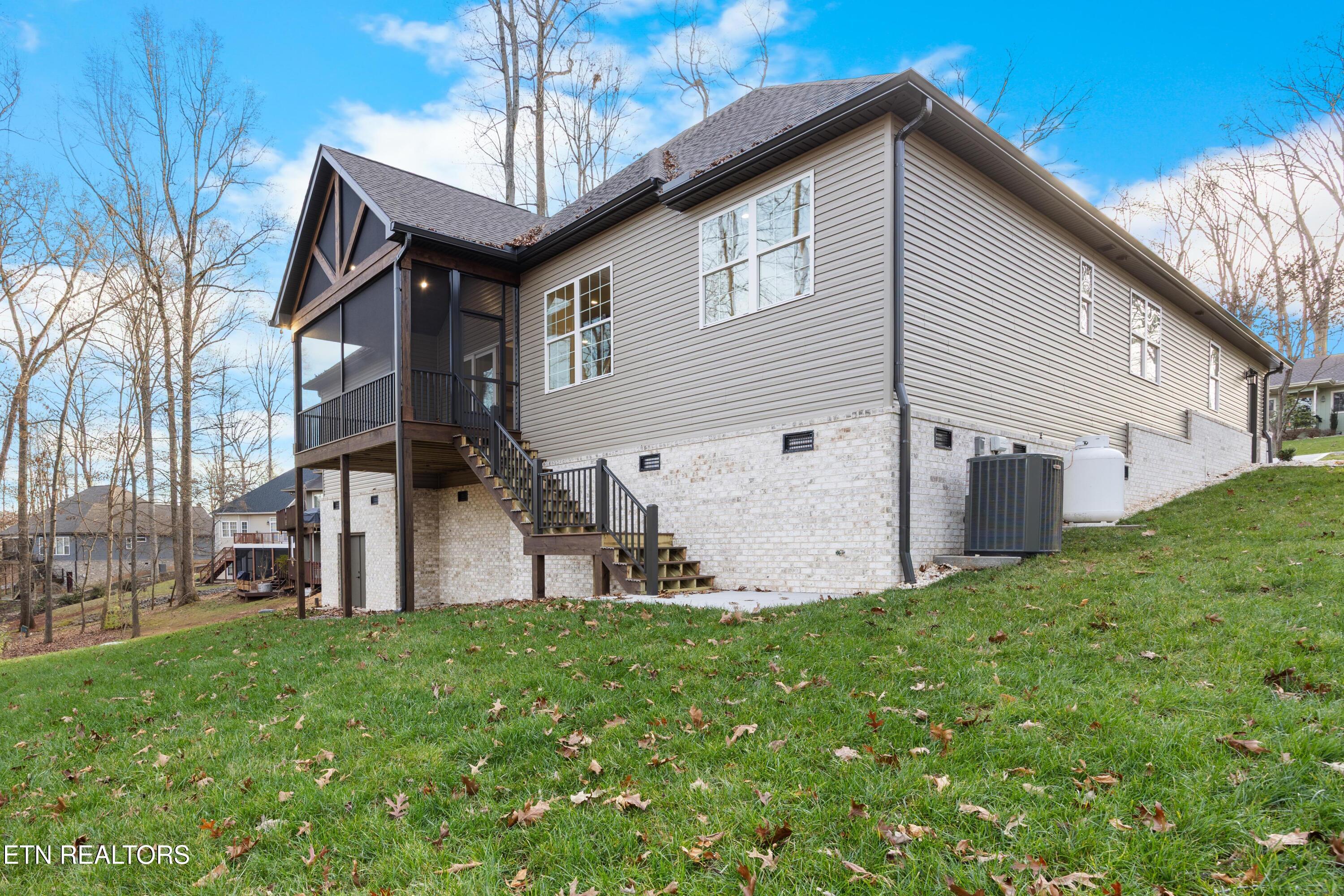 100 Tigitsi Lane Loudon TN 37774