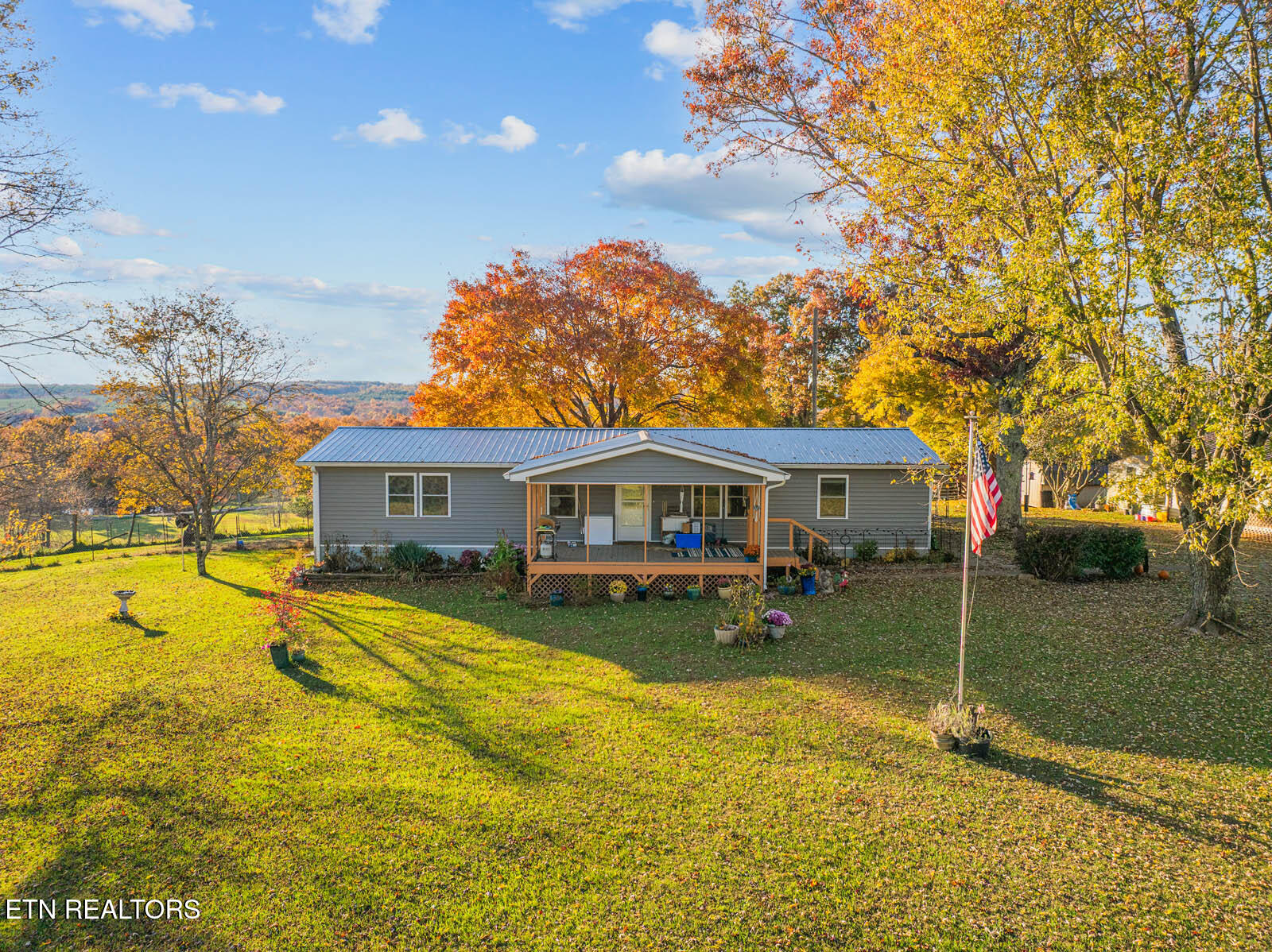 2633 Claysville Road Crossville TN 38571