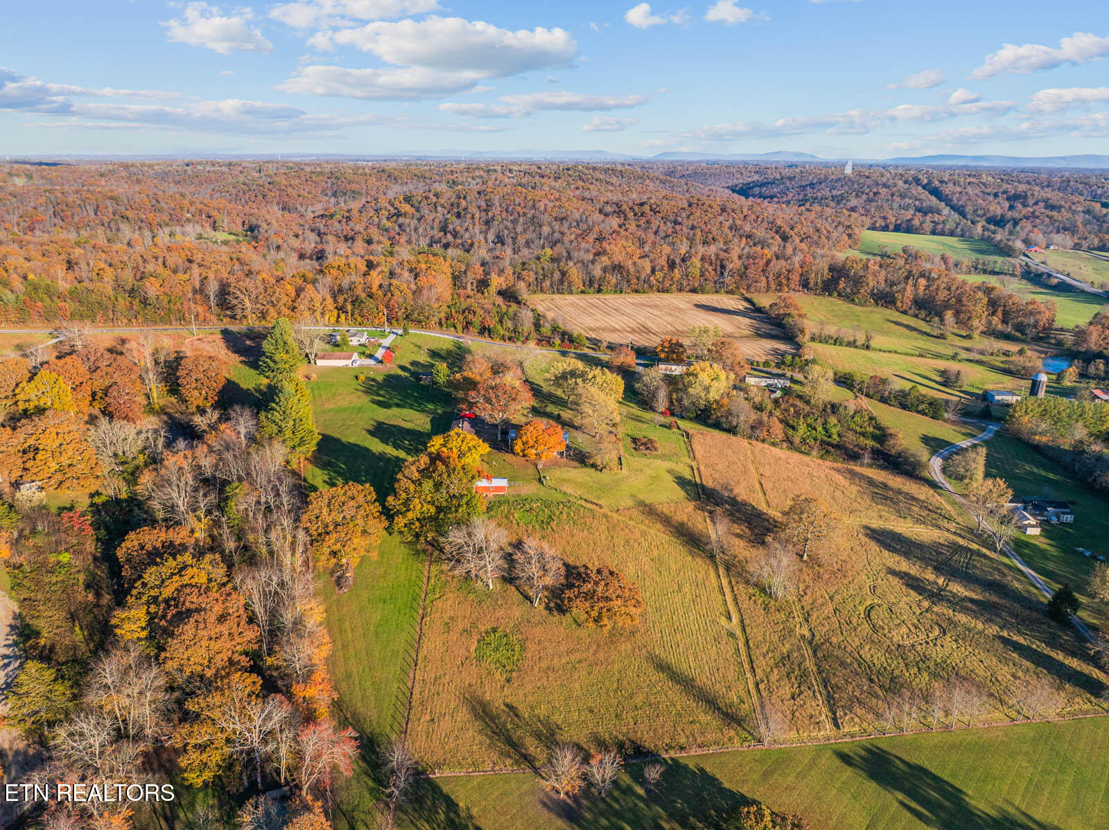 2633 Claysville Road Crossville TN 38571