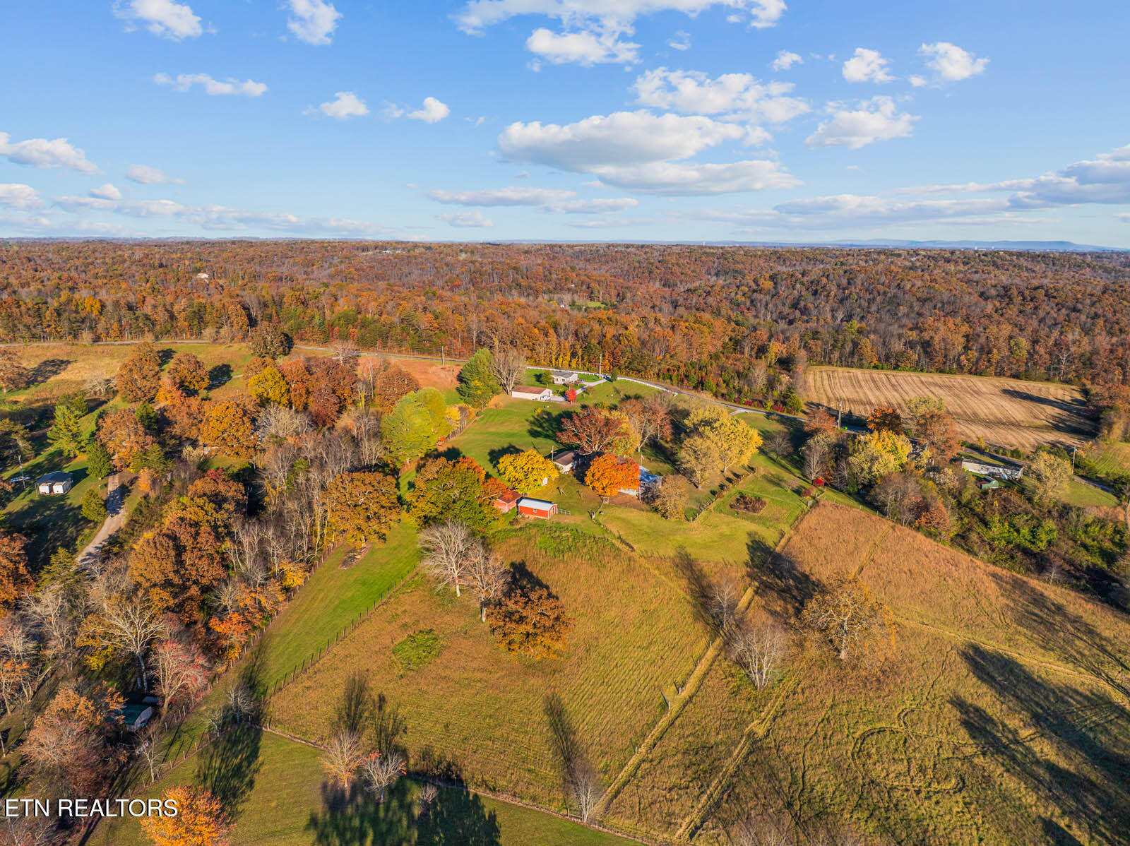 2633 Claysville Road Crossville TN 38571