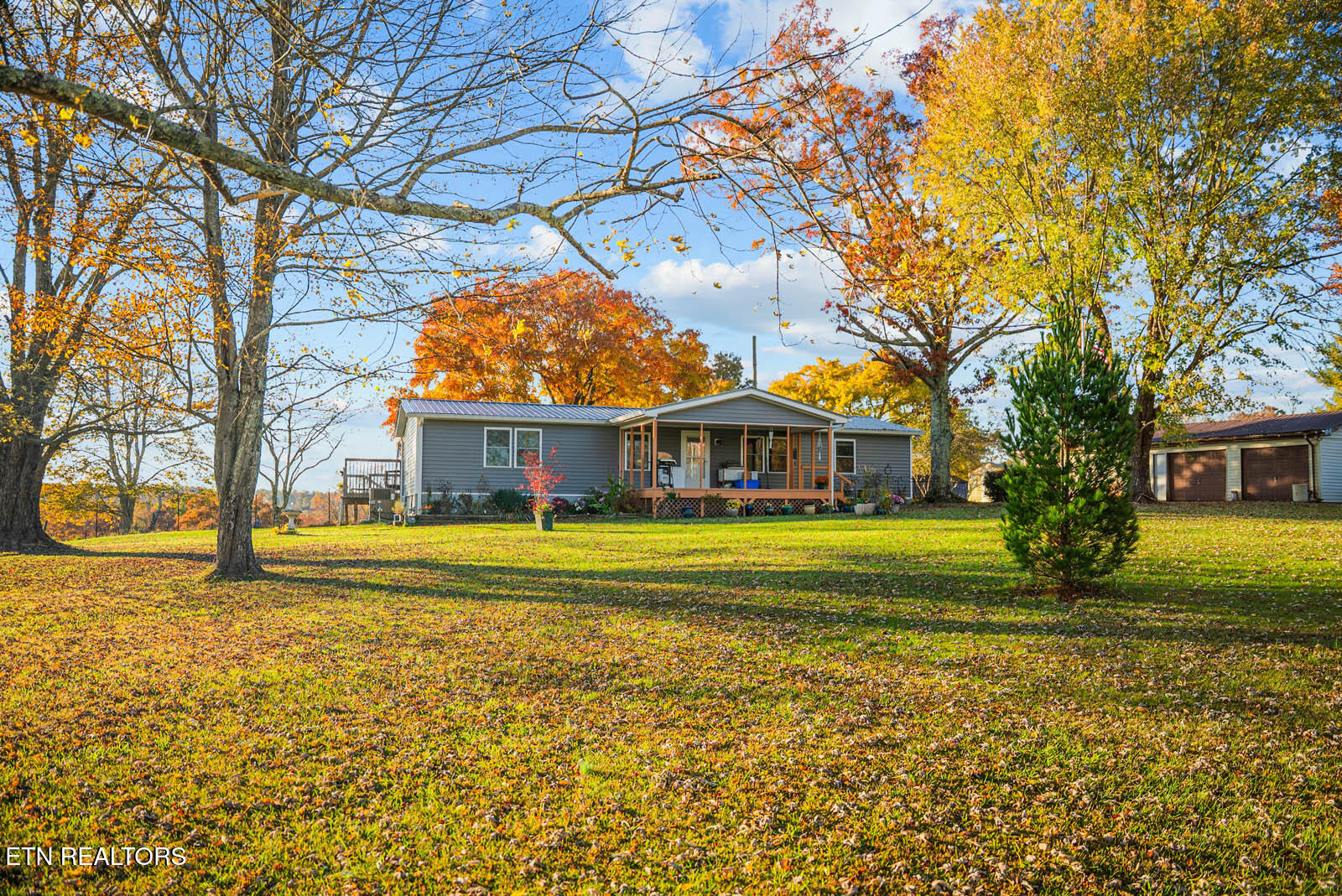 2633 Claysville Road Crossville TN 38571