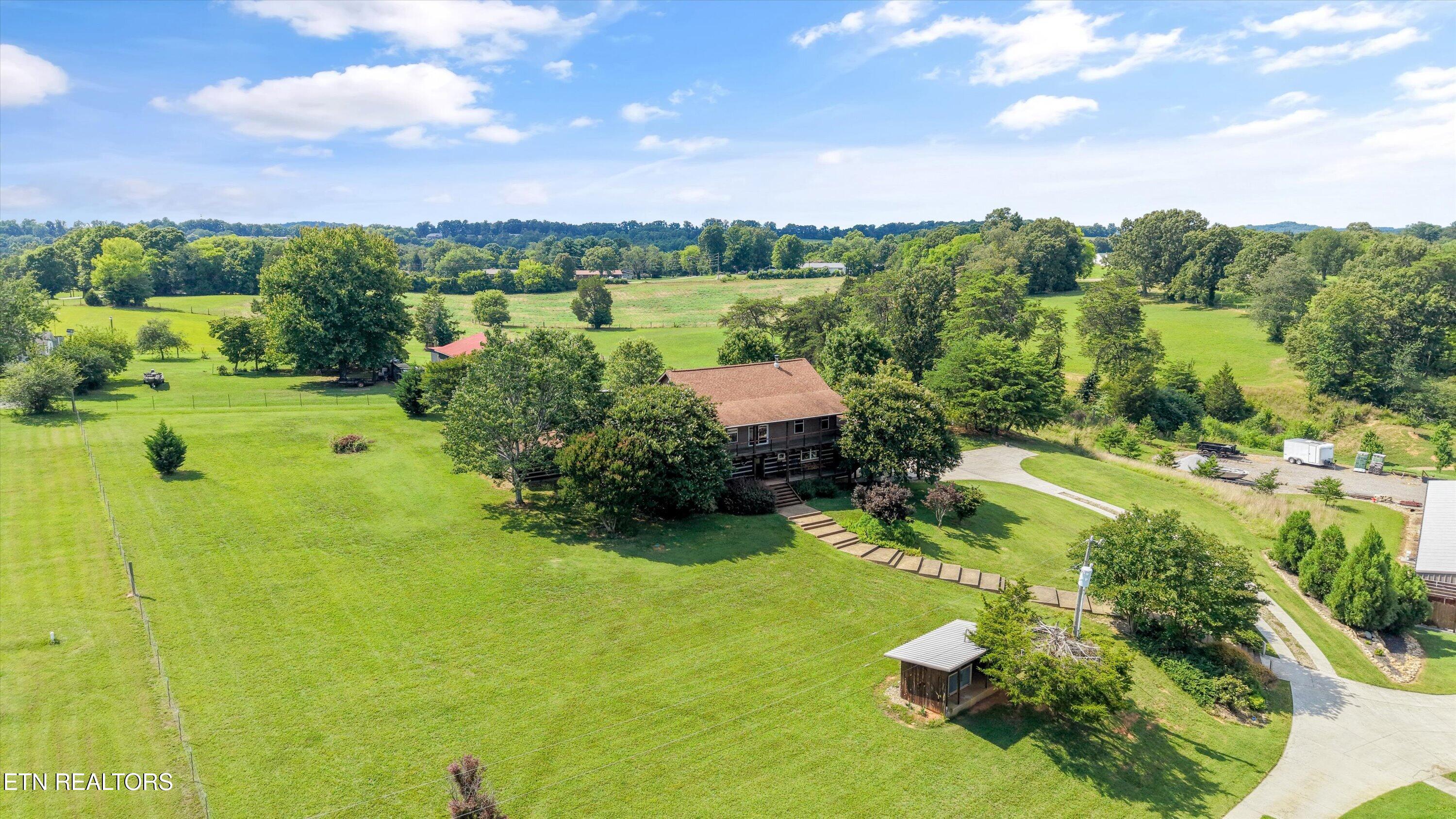 2132 Grey Ridge Road Maryville TN 37801