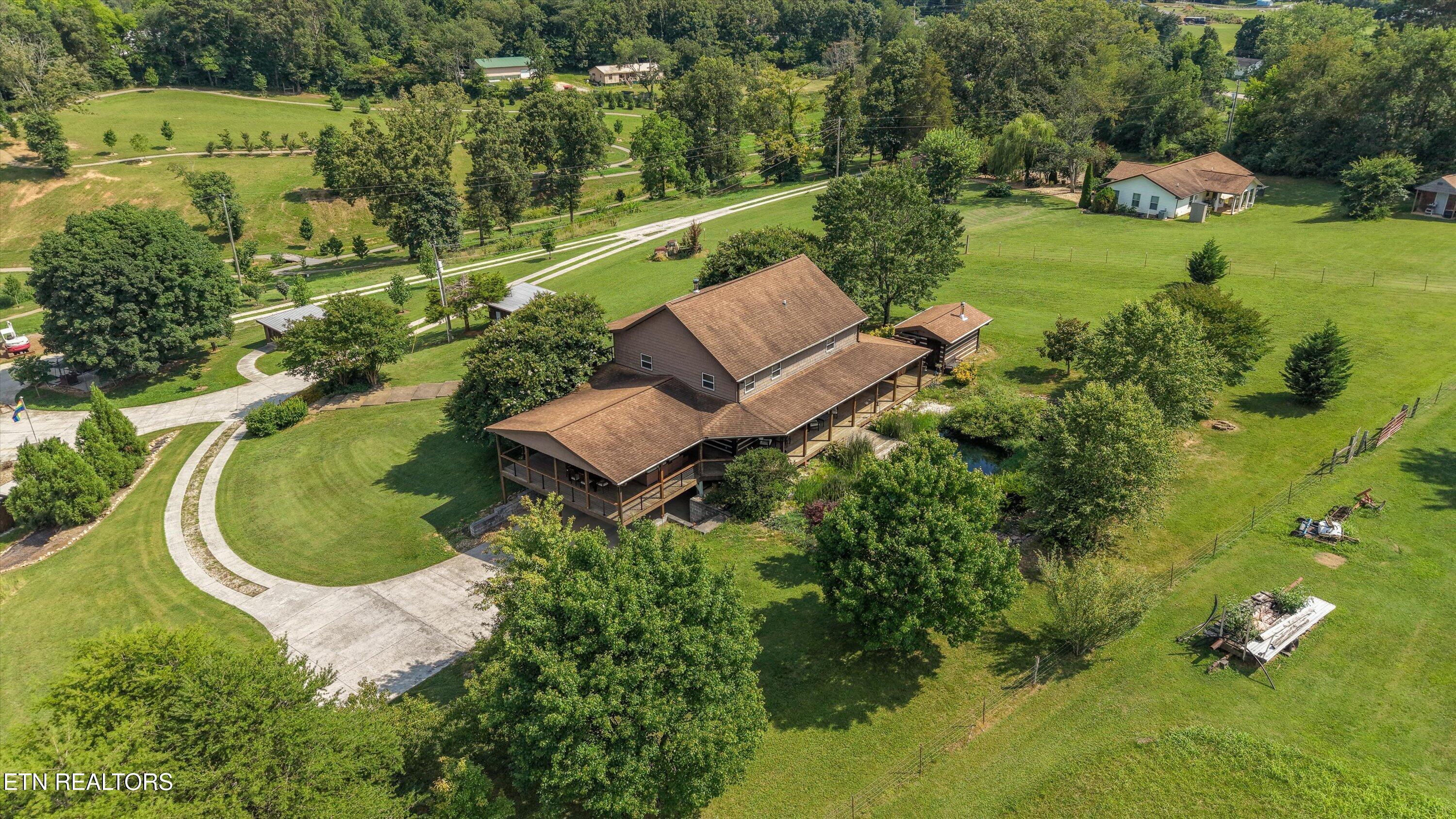 2132 Grey Ridge Road Maryville TN 37801
