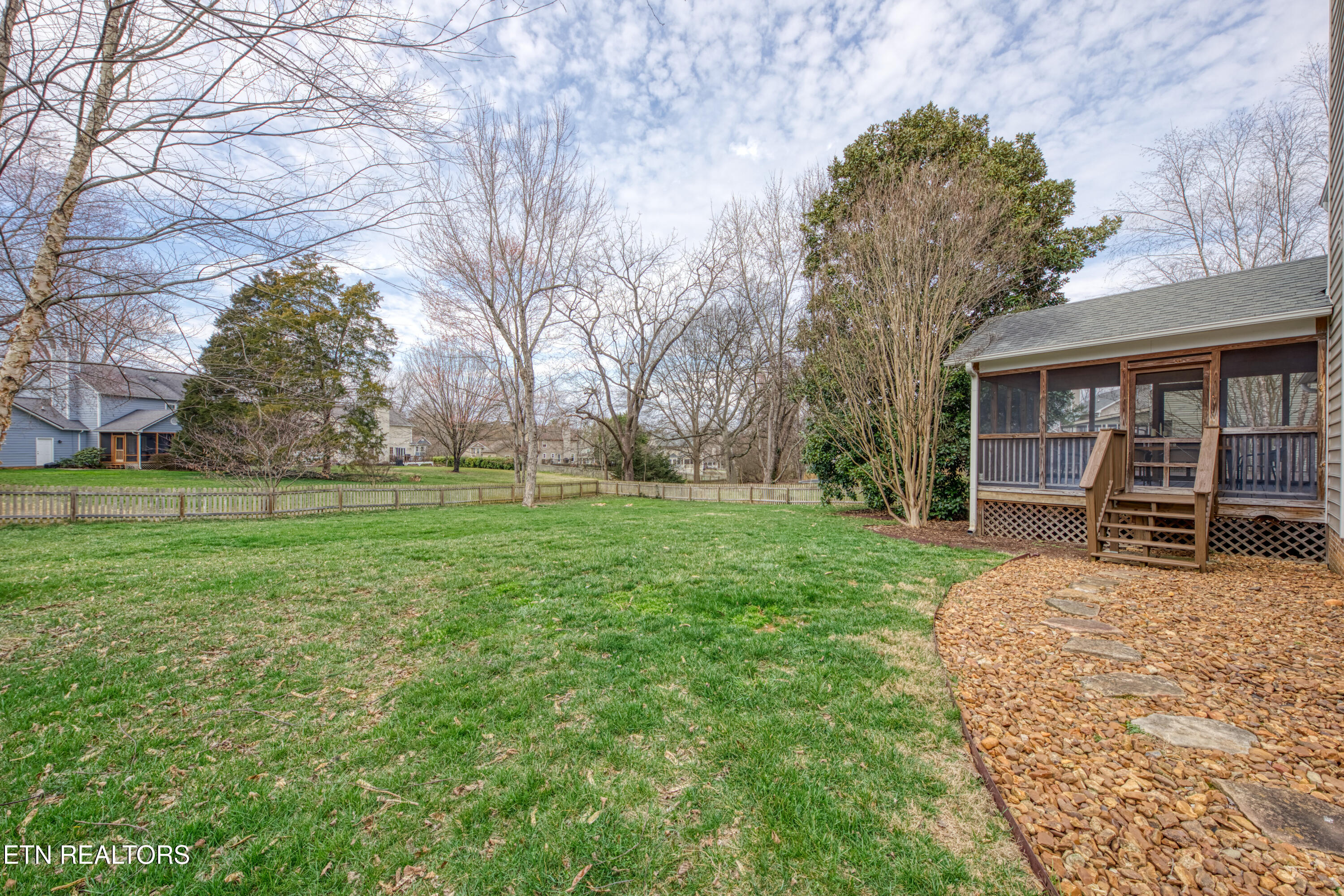 1227 Chelsea Road Knoxville TN 37922