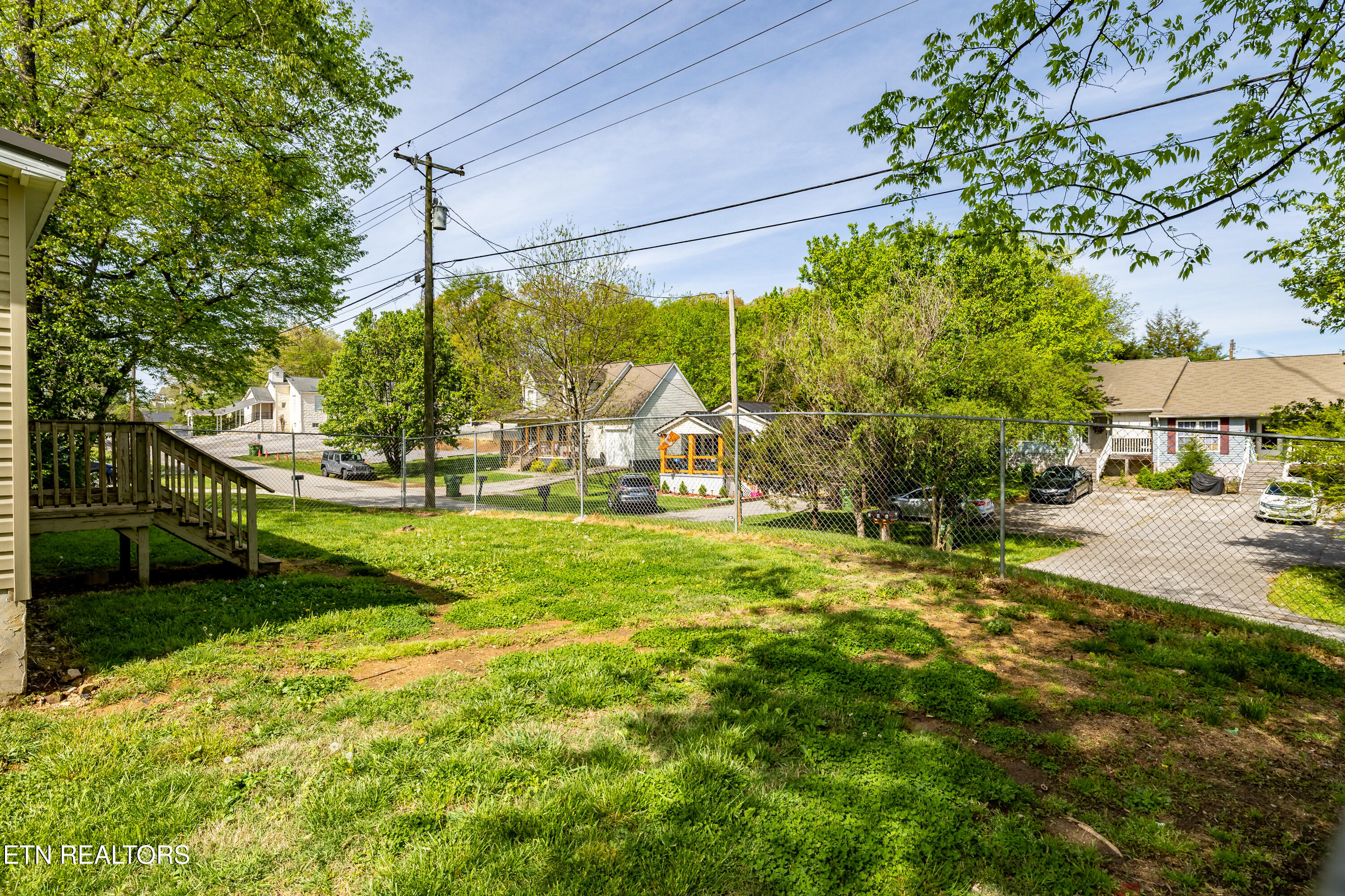1002 Doll Avenue Maryville TN 37801