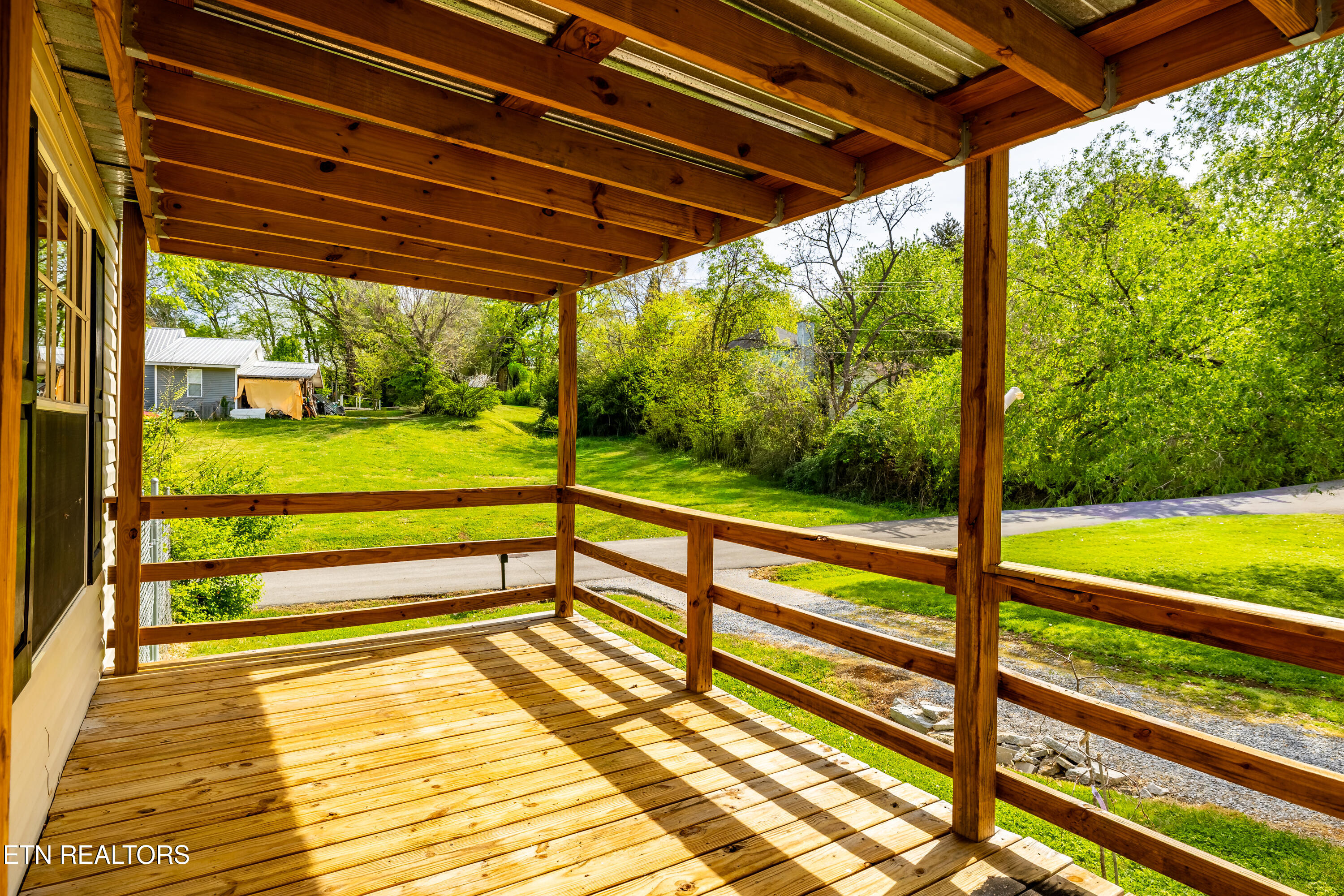 1002 Doll Avenue Maryville TN 37801