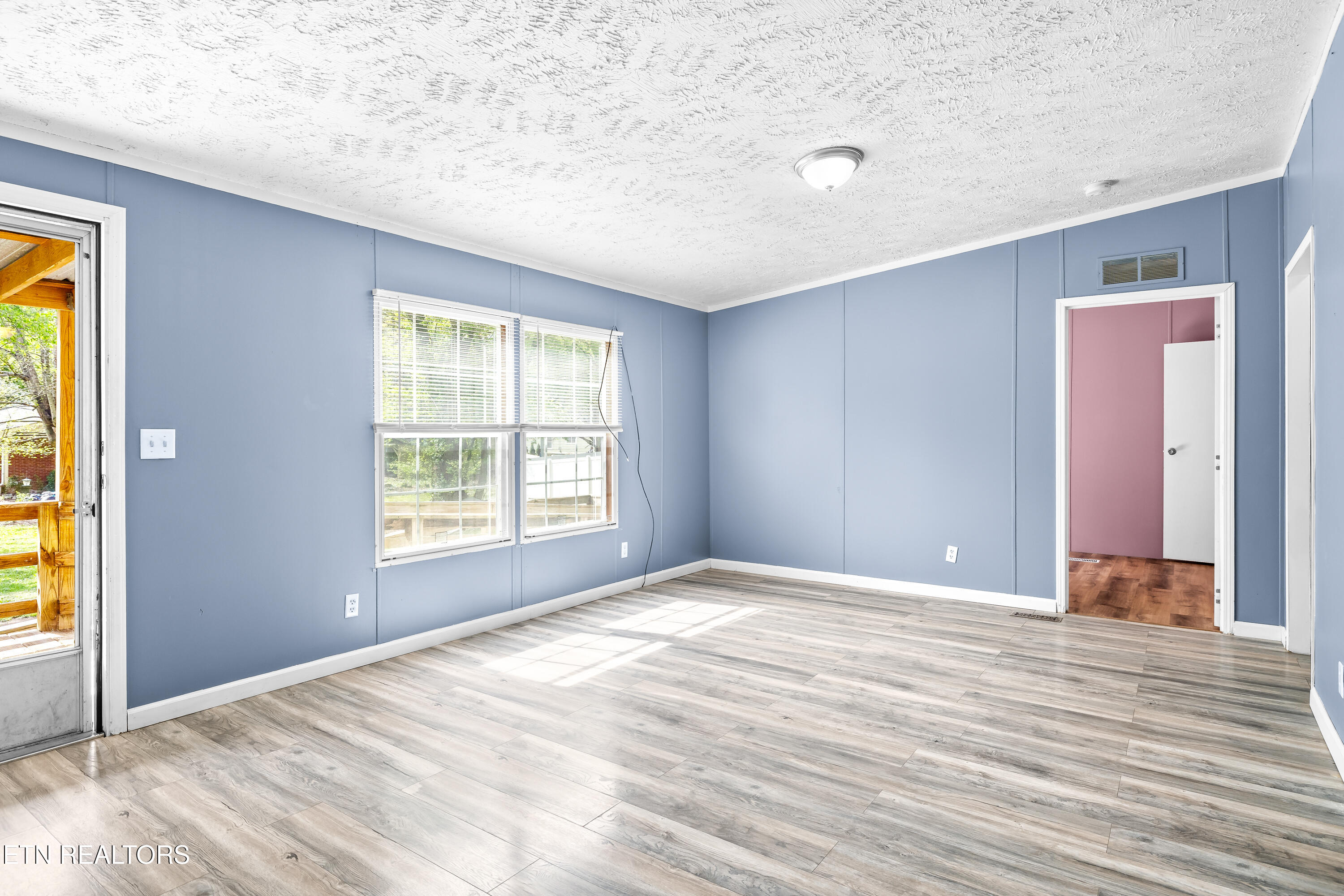 1002 Doll Avenue Maryville TN 37801