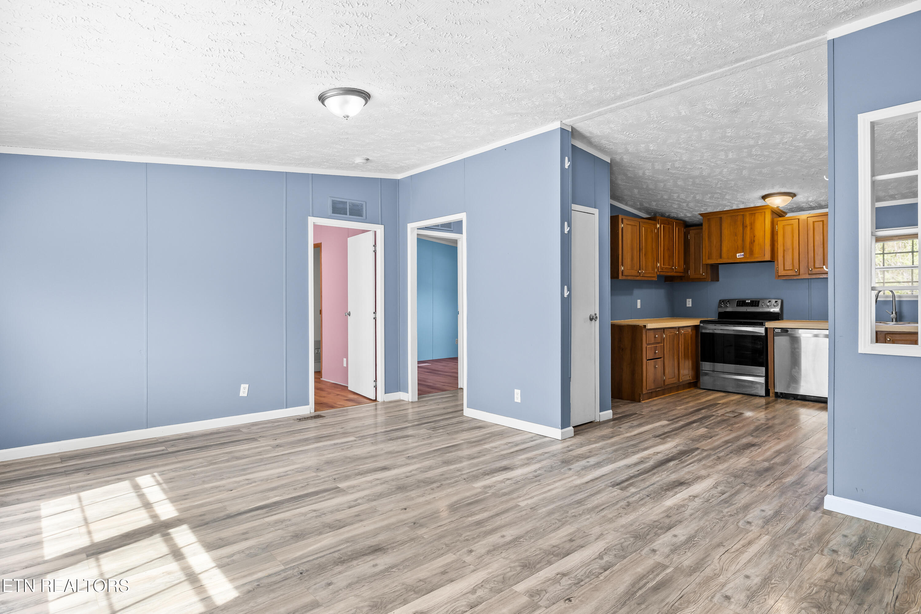 1002 Doll Avenue Maryville TN 37801