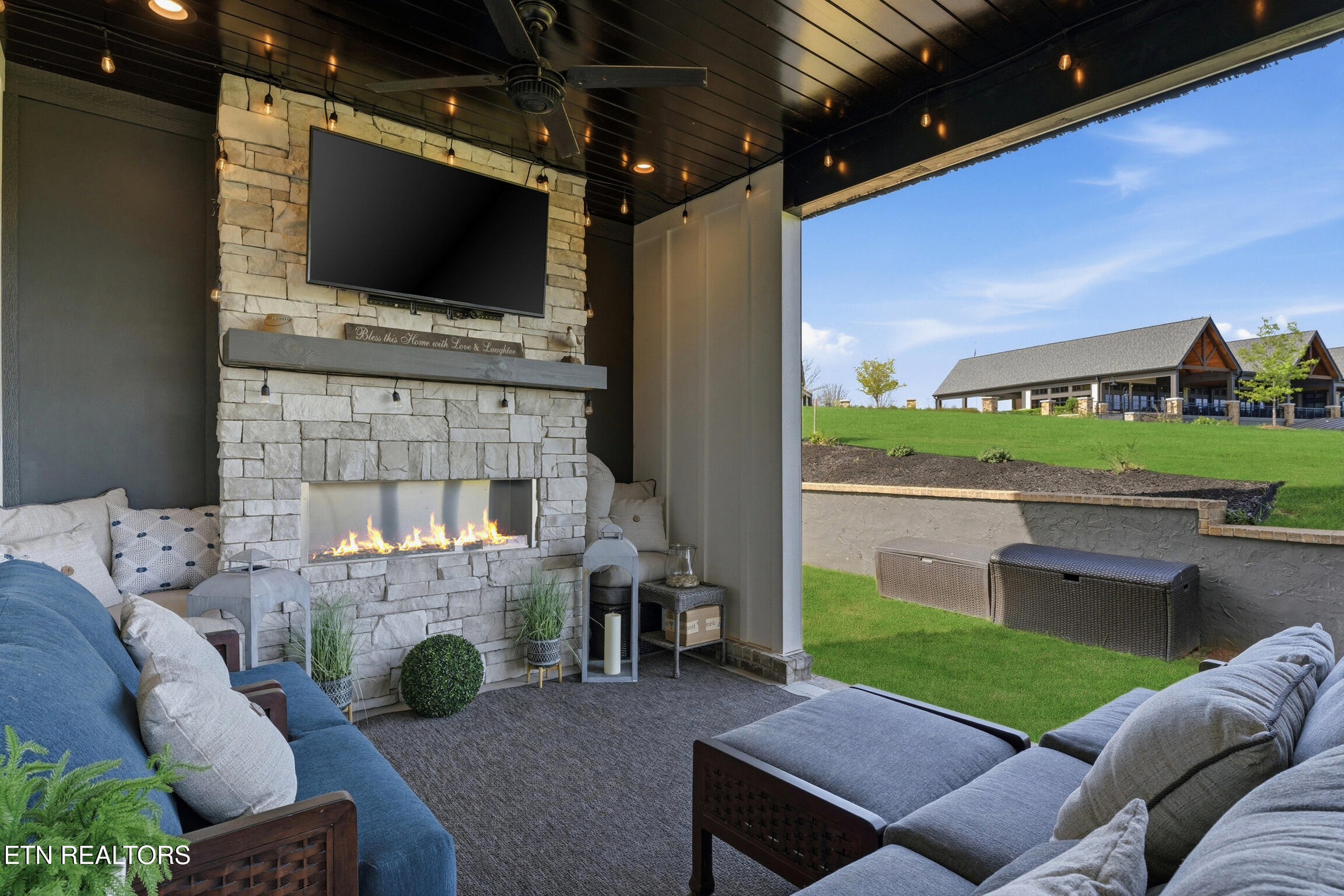 455 Old Barn Lane Loudon TN 37774