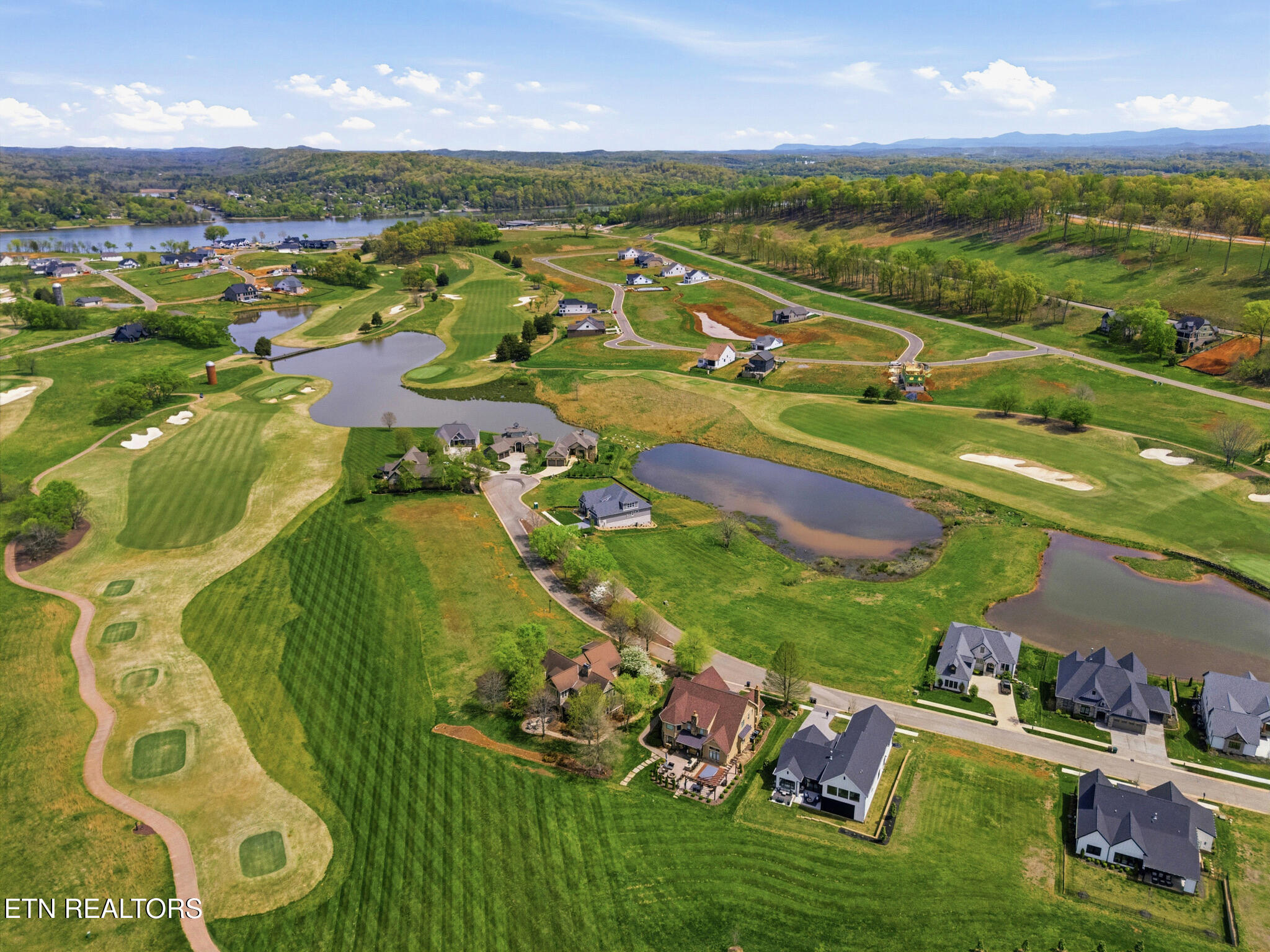 455 Old Barn Lane Loudon TN 37774