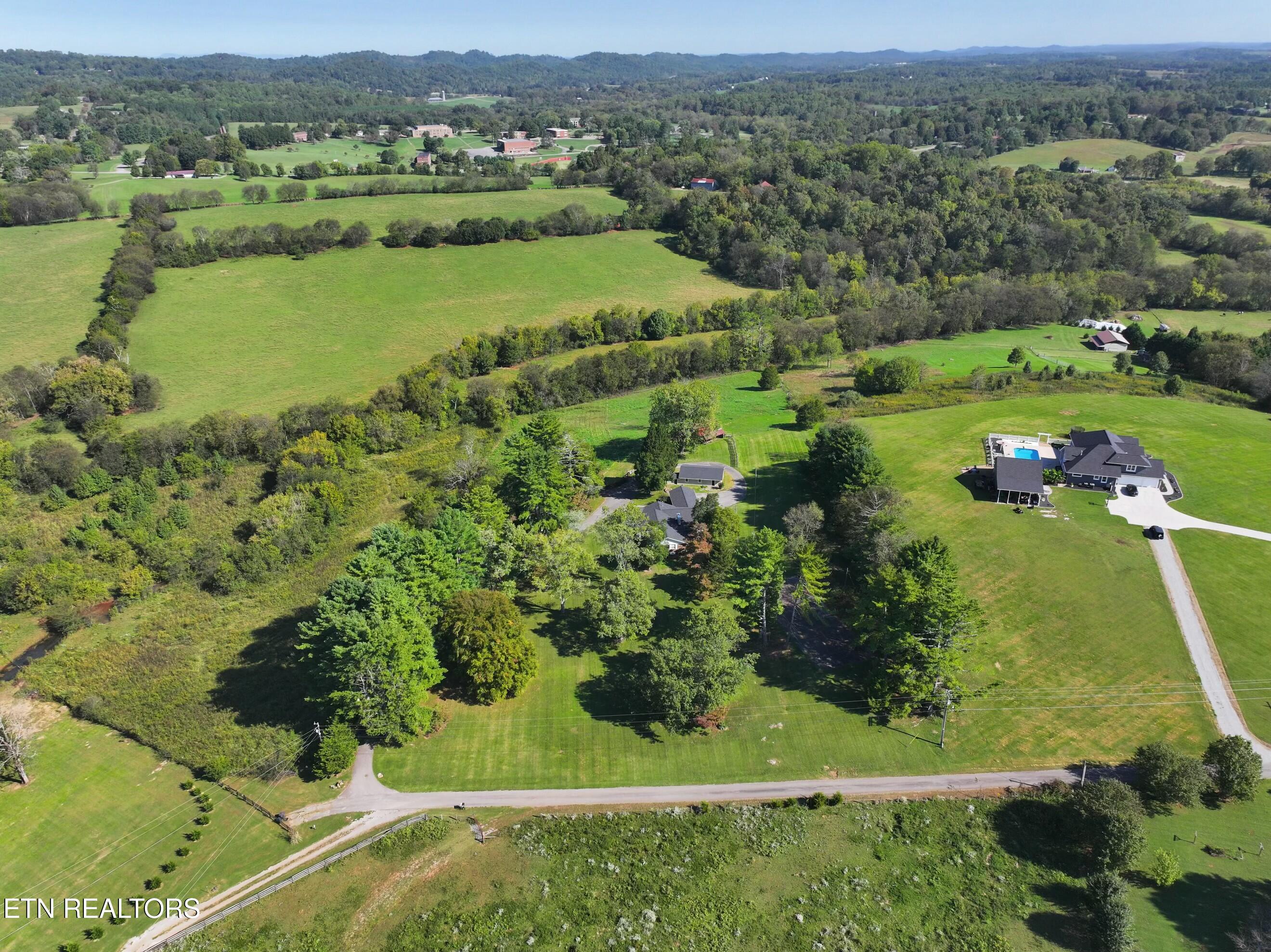128 Chinquapin Lane Madisonville TN 37354