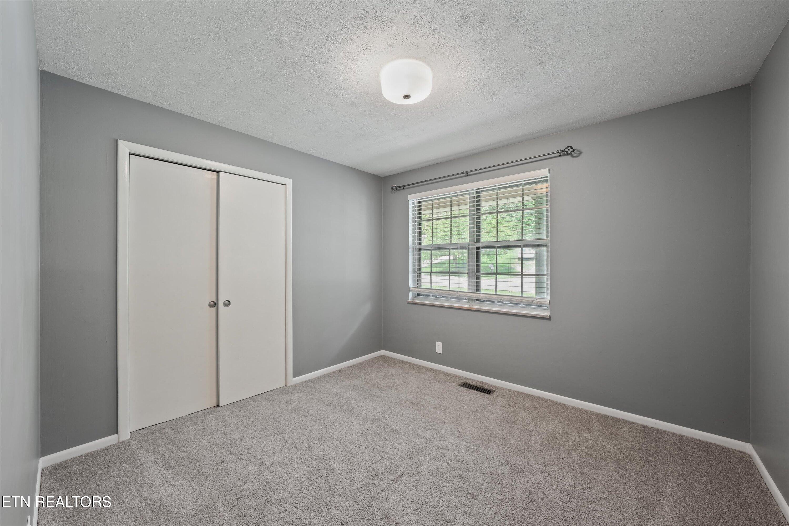 4232 O'hara Drive Knoxville TN 37918