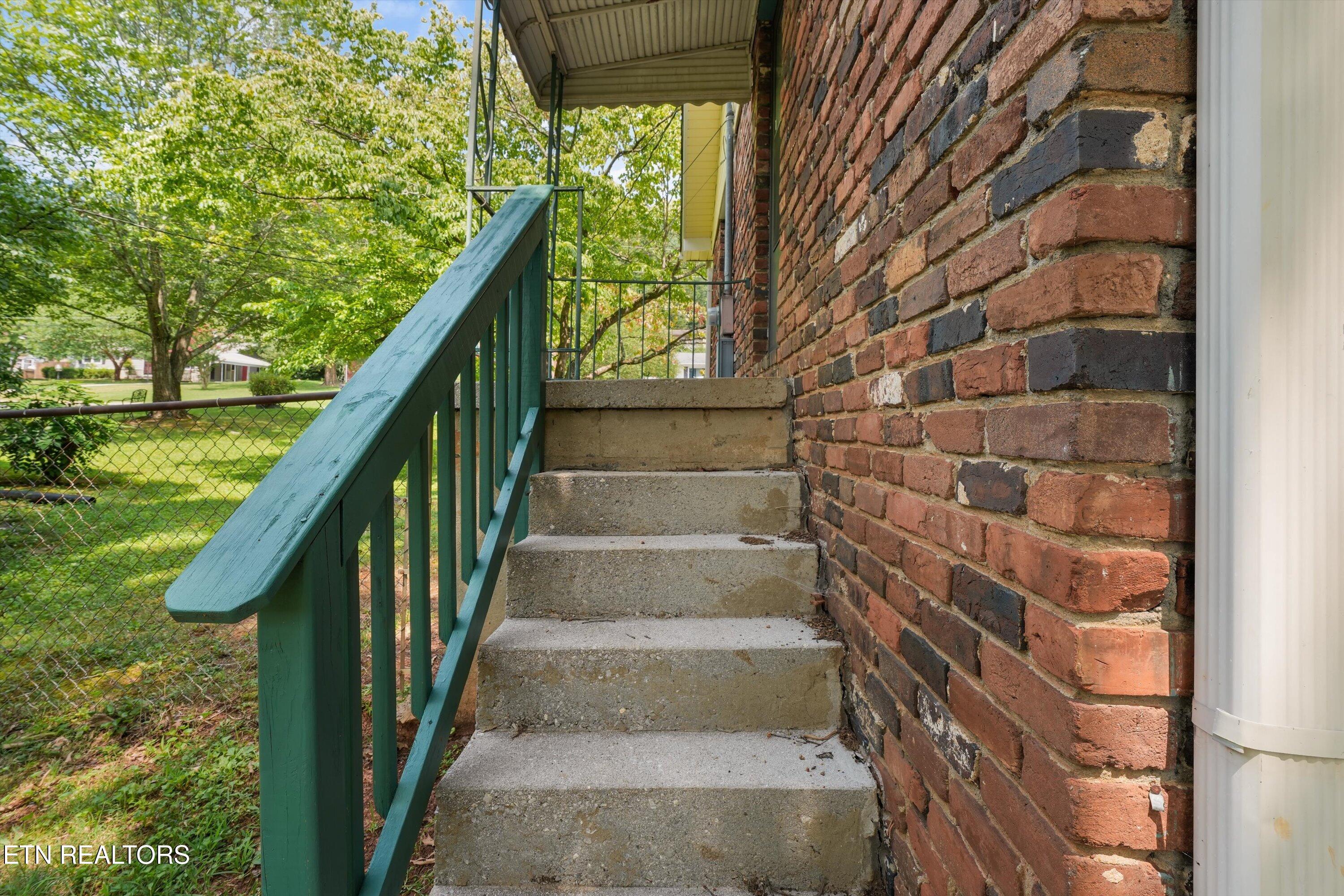 4232 O'hara Drive Knoxville TN 37918