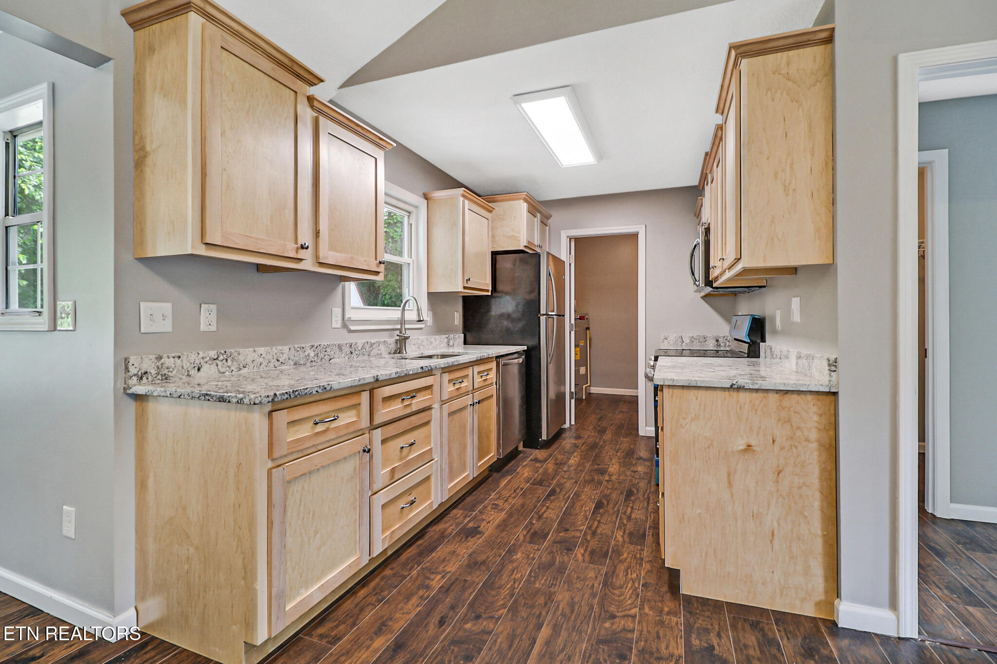 32 Rhododendron Circle Crossville TN 38555