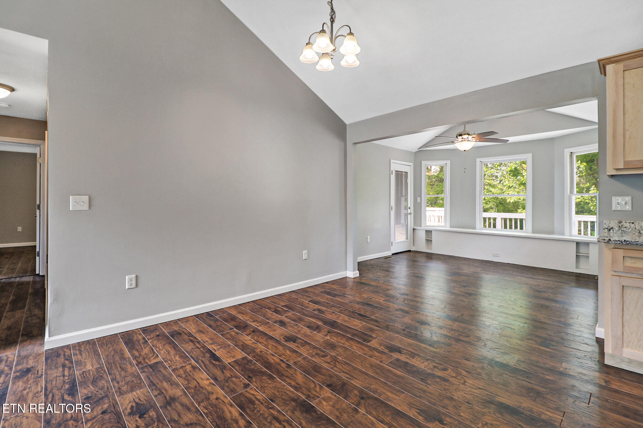 32 Rhododendron Circle Crossville TN 38555