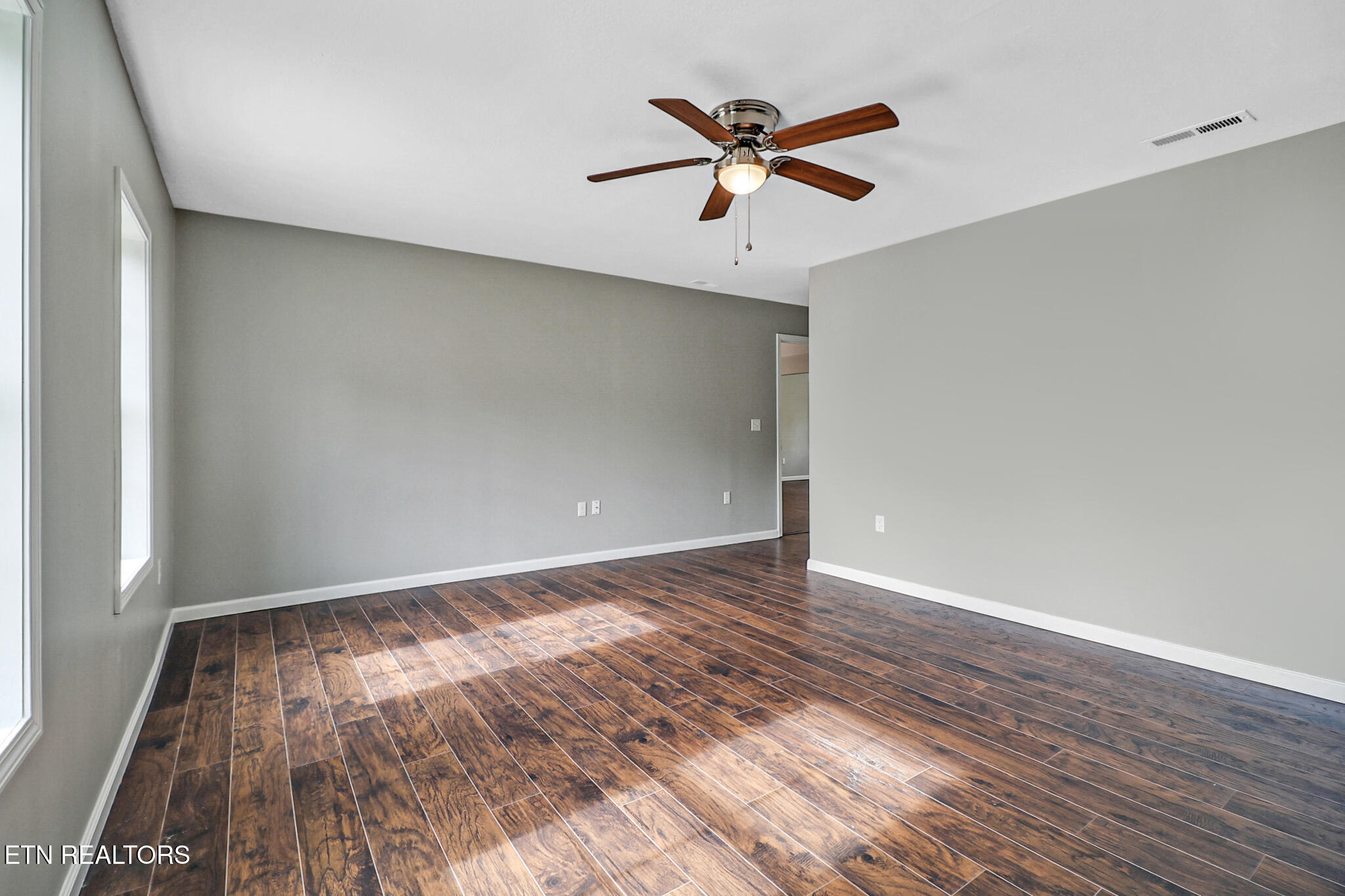 32 Rhododendron Circle Crossville TN 38555