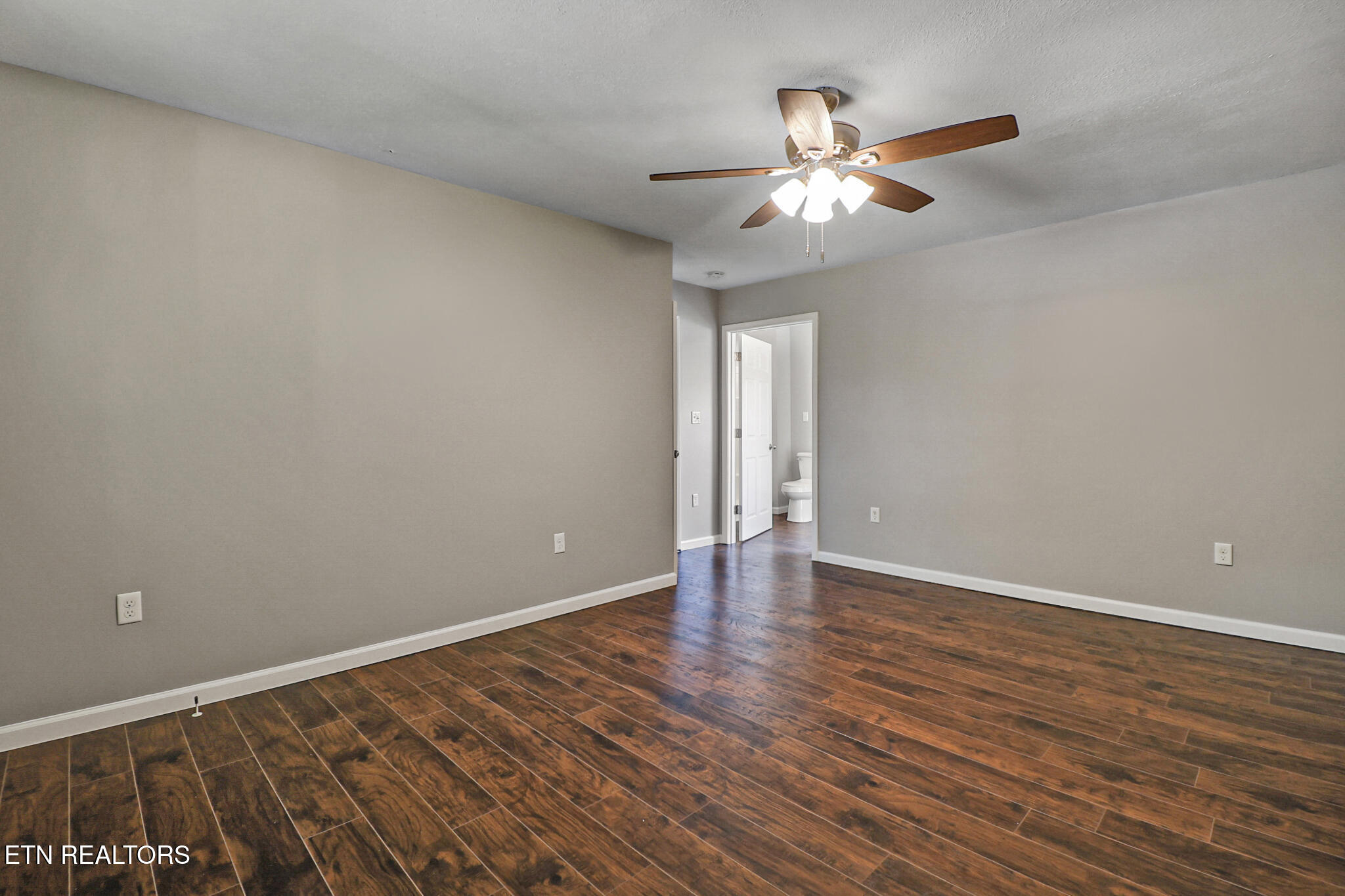 32 Rhododendron Circle Crossville TN 38555