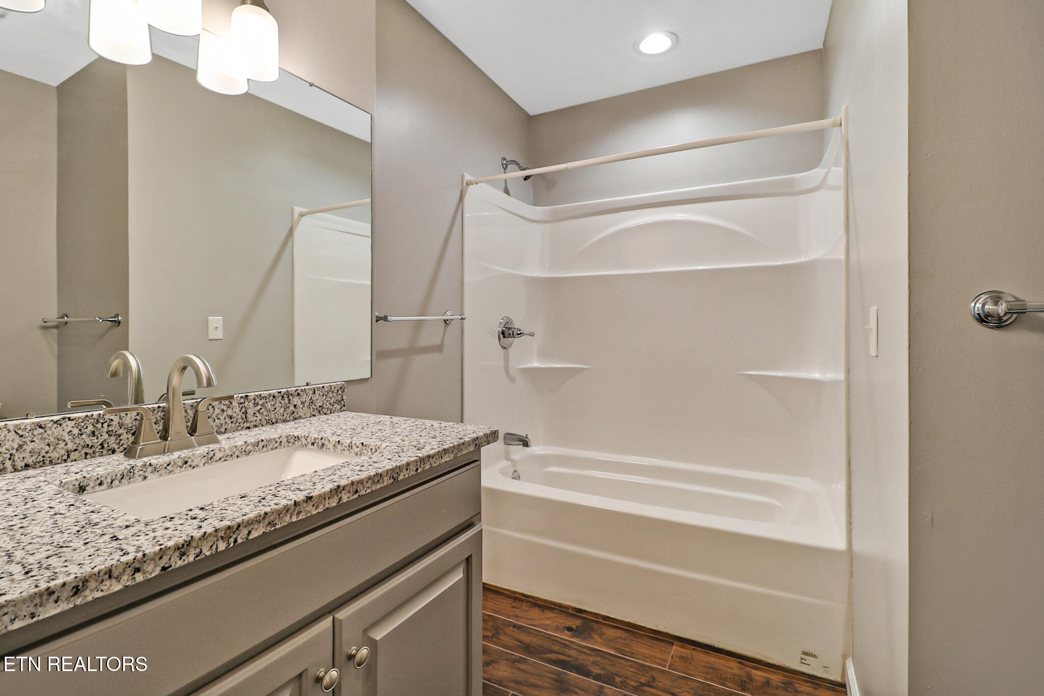 32 Rhododendron Circle Crossville TN 38555
