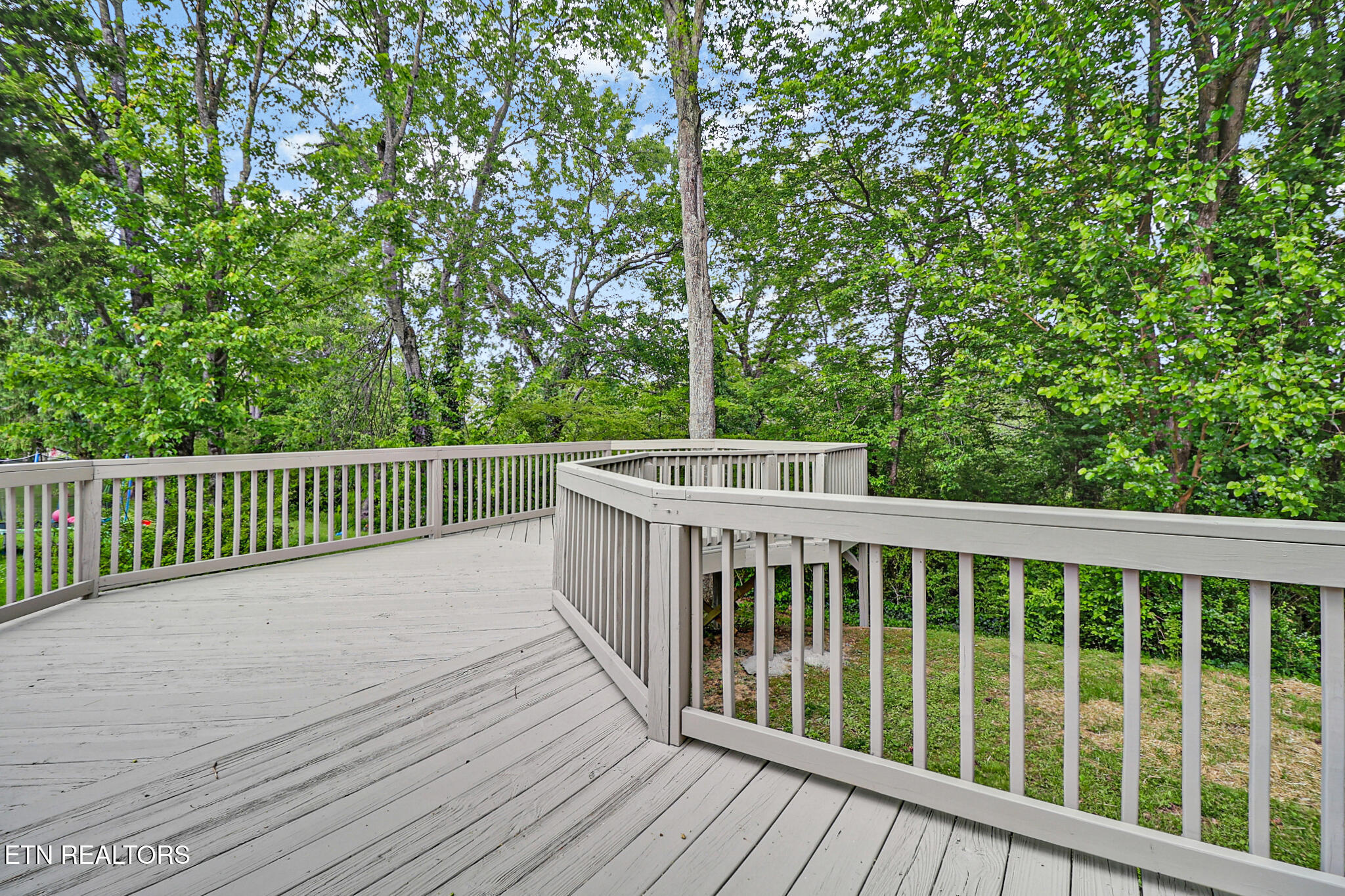 32 Rhododendron Circle Crossville TN 38555