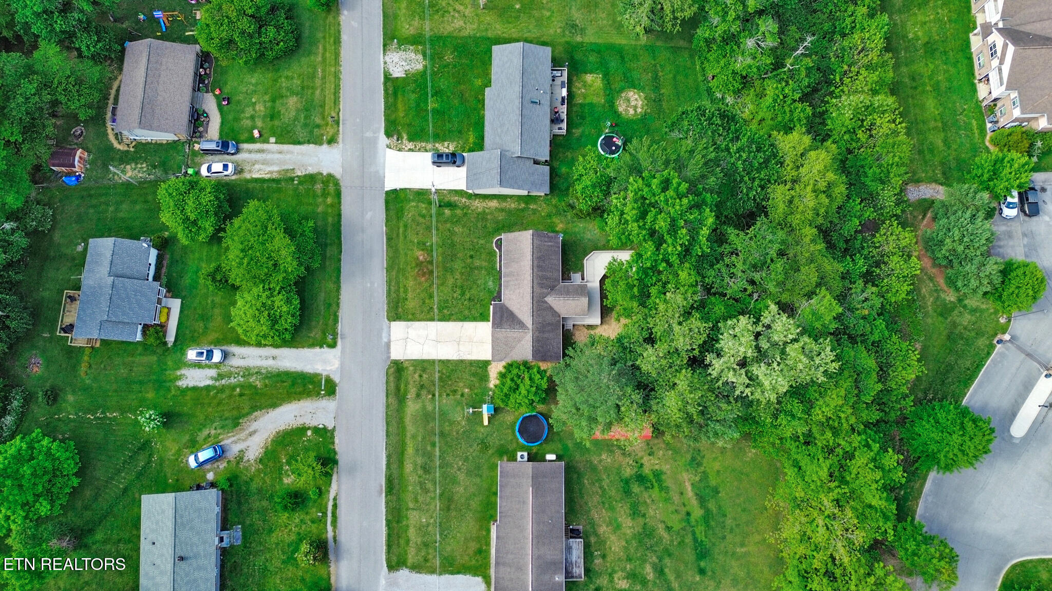 32 Rhododendron Circle Crossville TN 38555
