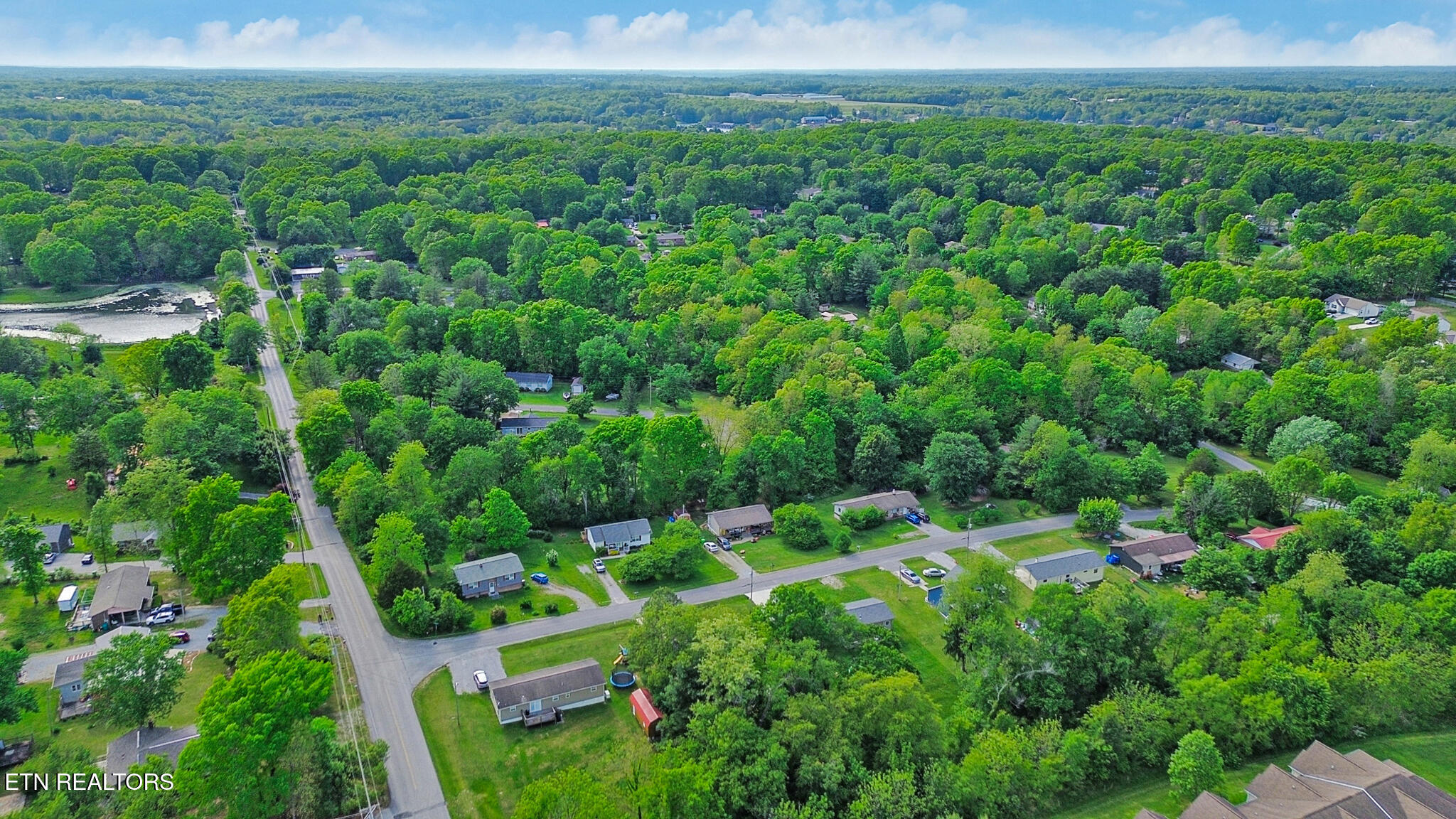32 Rhododendron Circle Crossville TN 38555