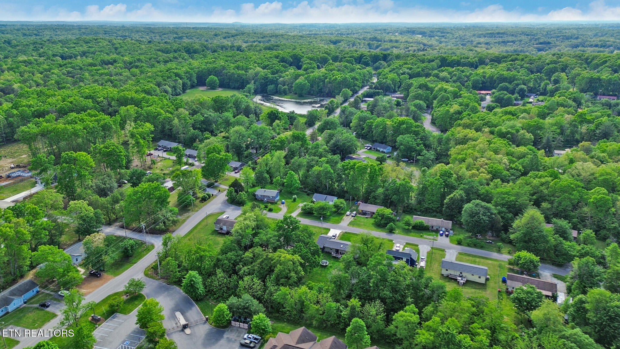 32 Rhododendron Circle Crossville TN 38555