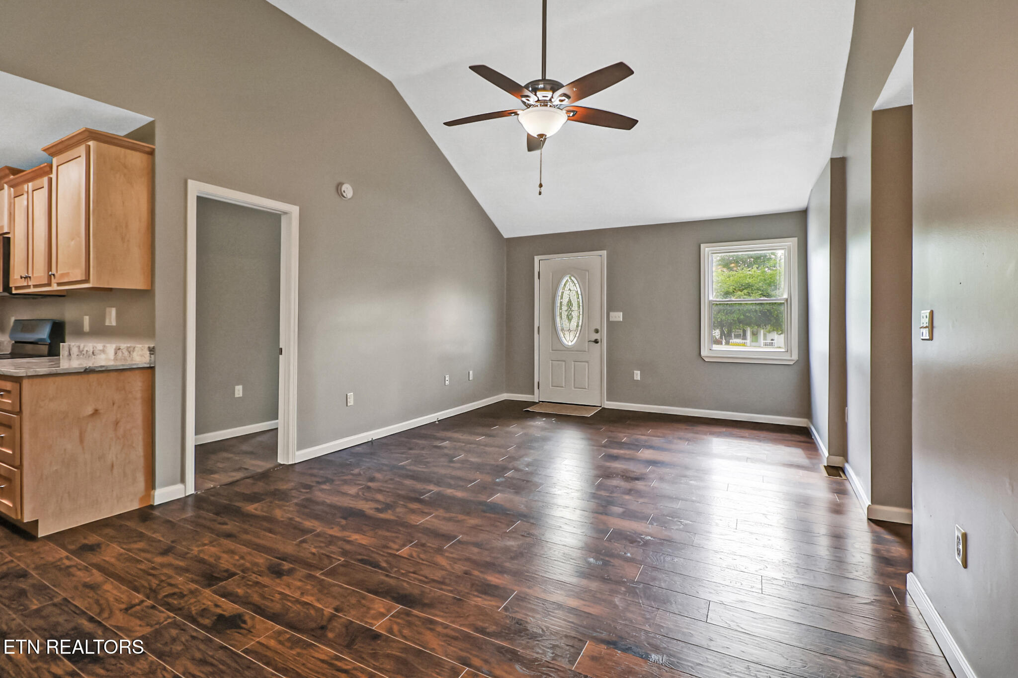 32 Rhododendron Circle Crossville TN 38555