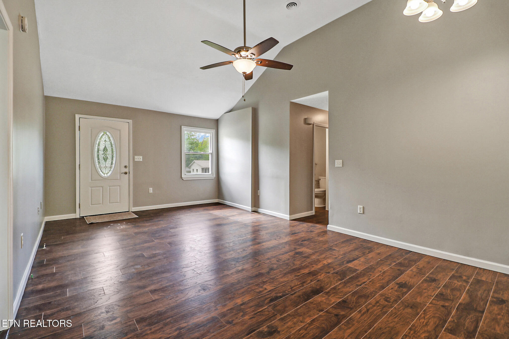 32 Rhododendron Circle Crossville TN 38555