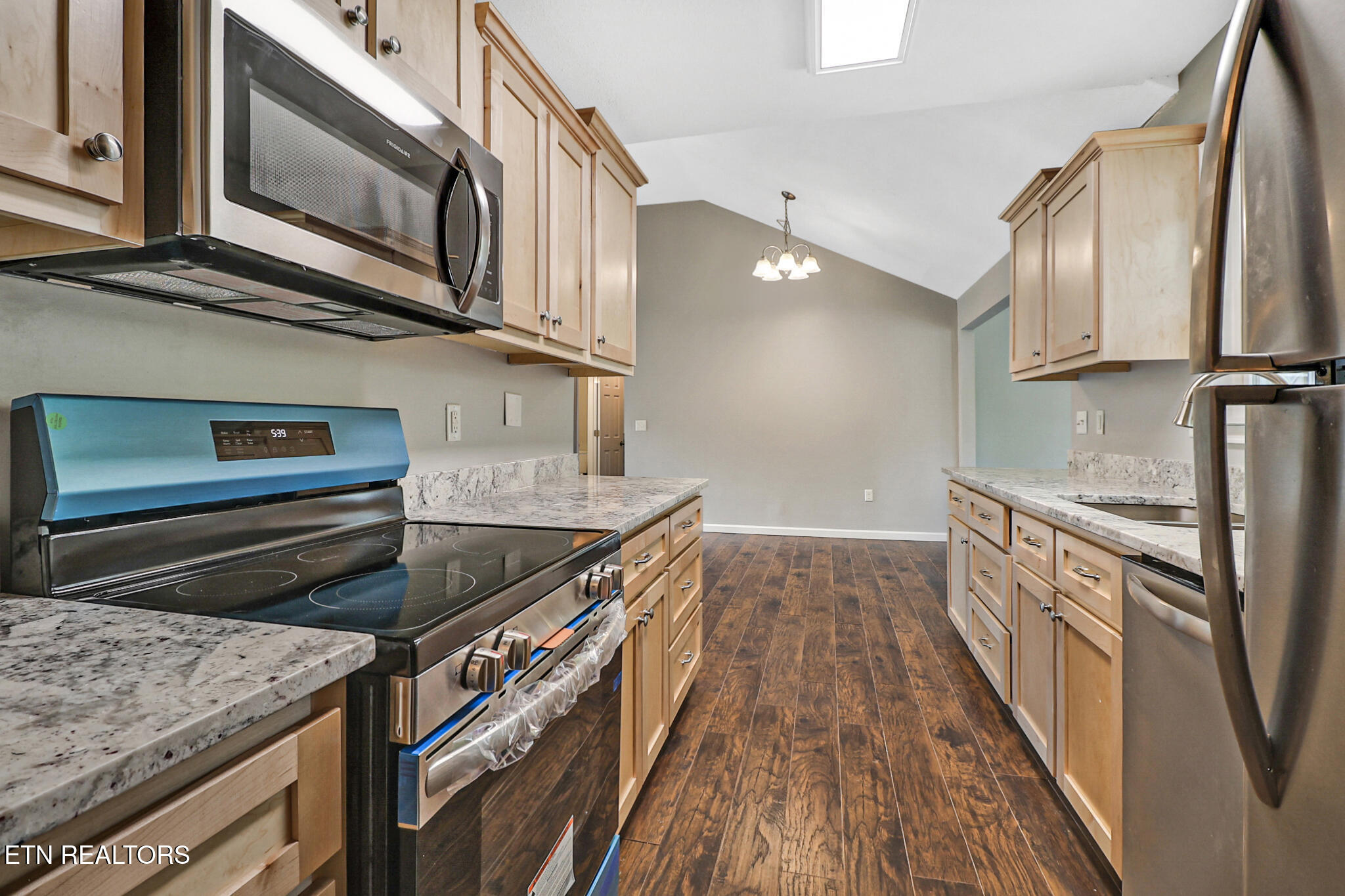 32 Rhododendron Circle Crossville TN 38555