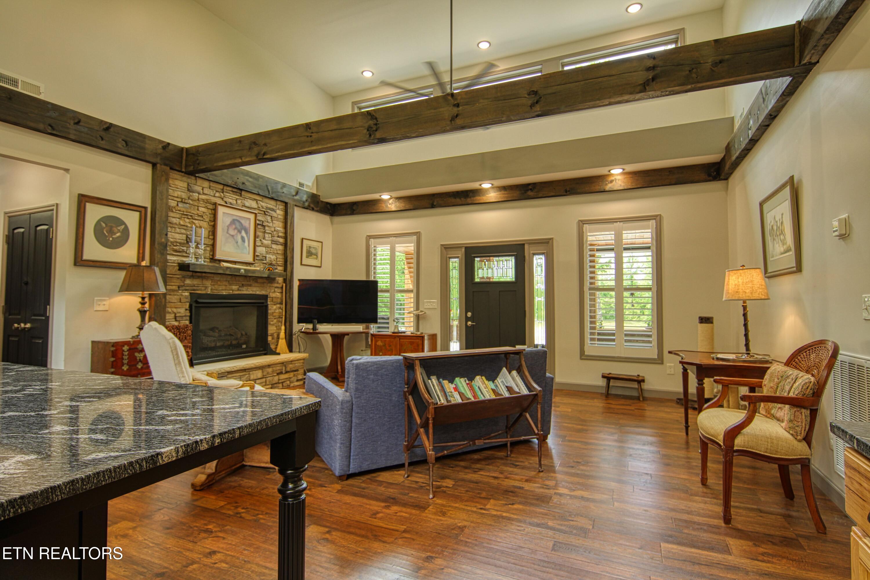 279 Crouch Branch Lane Allardt TN 38504