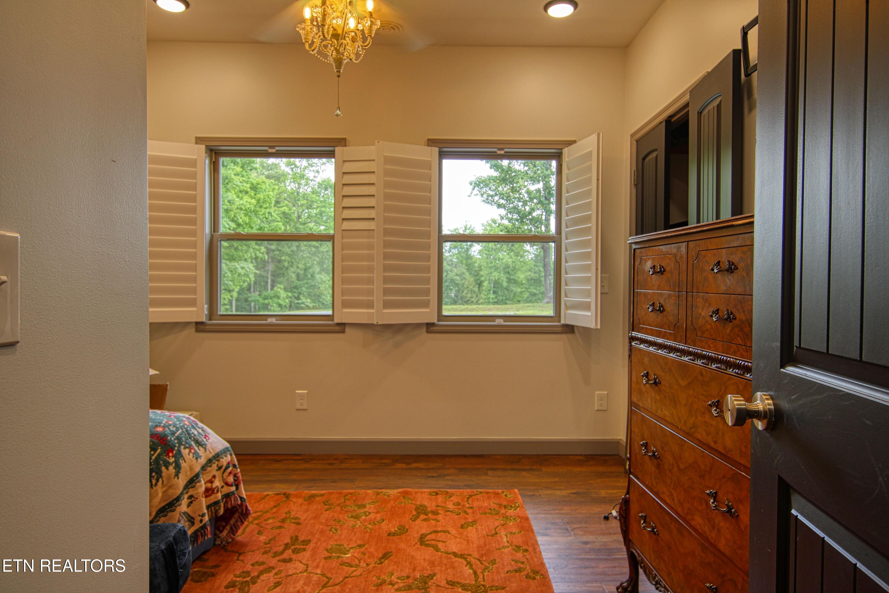 279 Crouch Branch Lane Allardt TN 38504