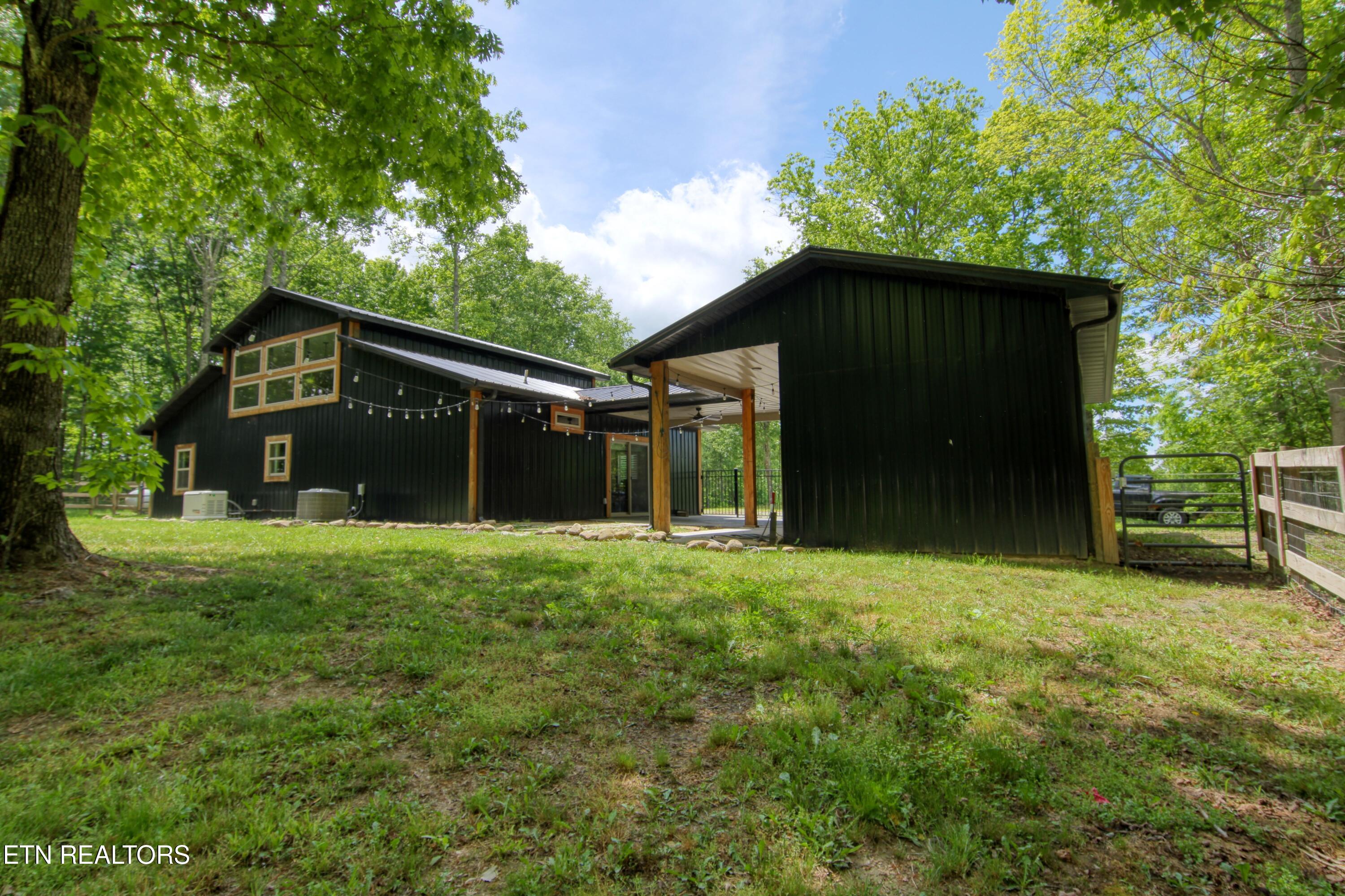 279 Crouch Branch Lane Allardt TN 38504