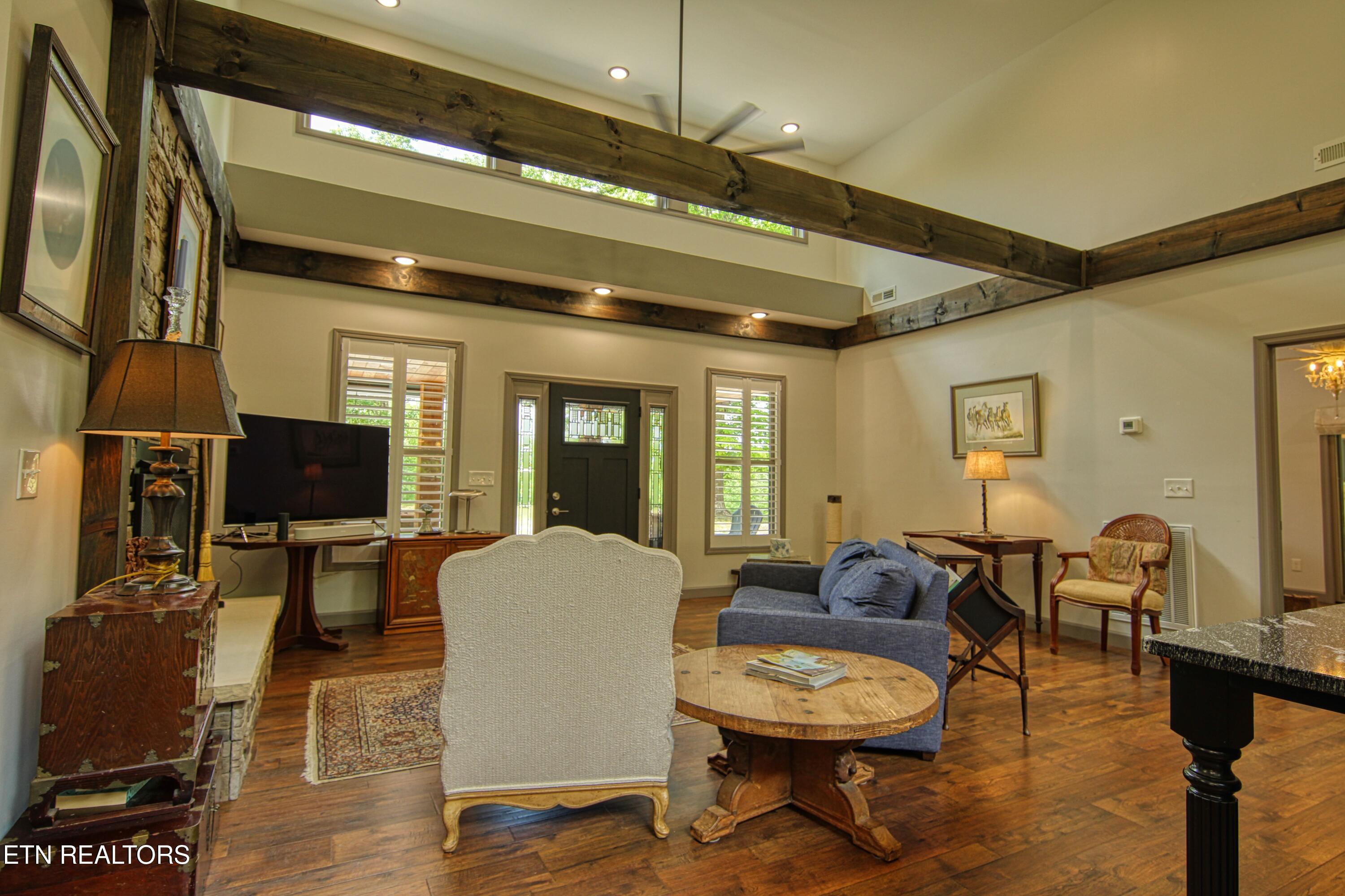 279 Crouch Branch Lane Allardt TN 38504