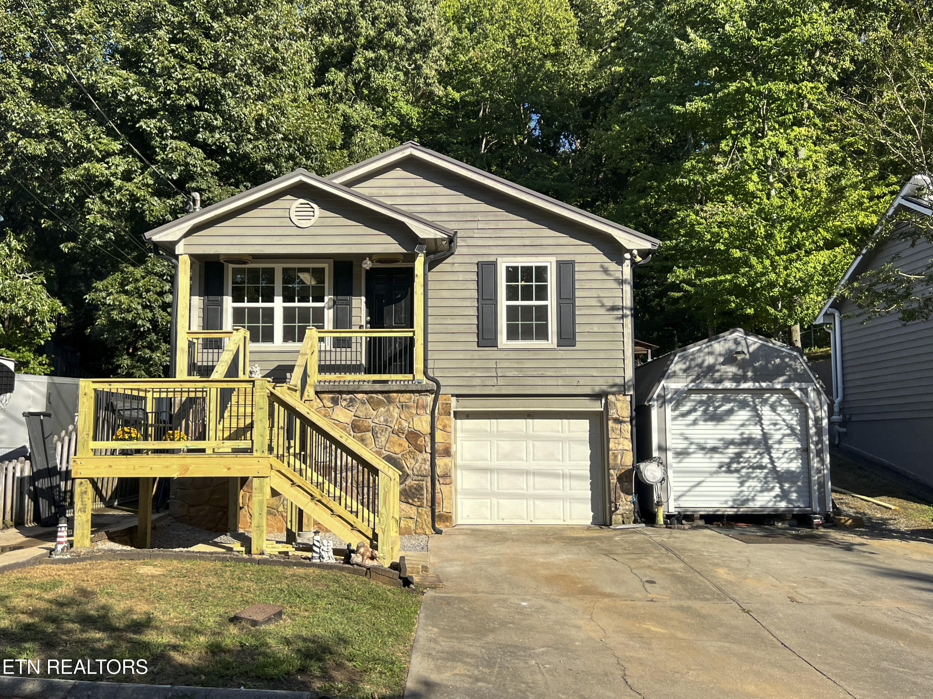 1520 Weeping Willow Court Knoxville TN 37931