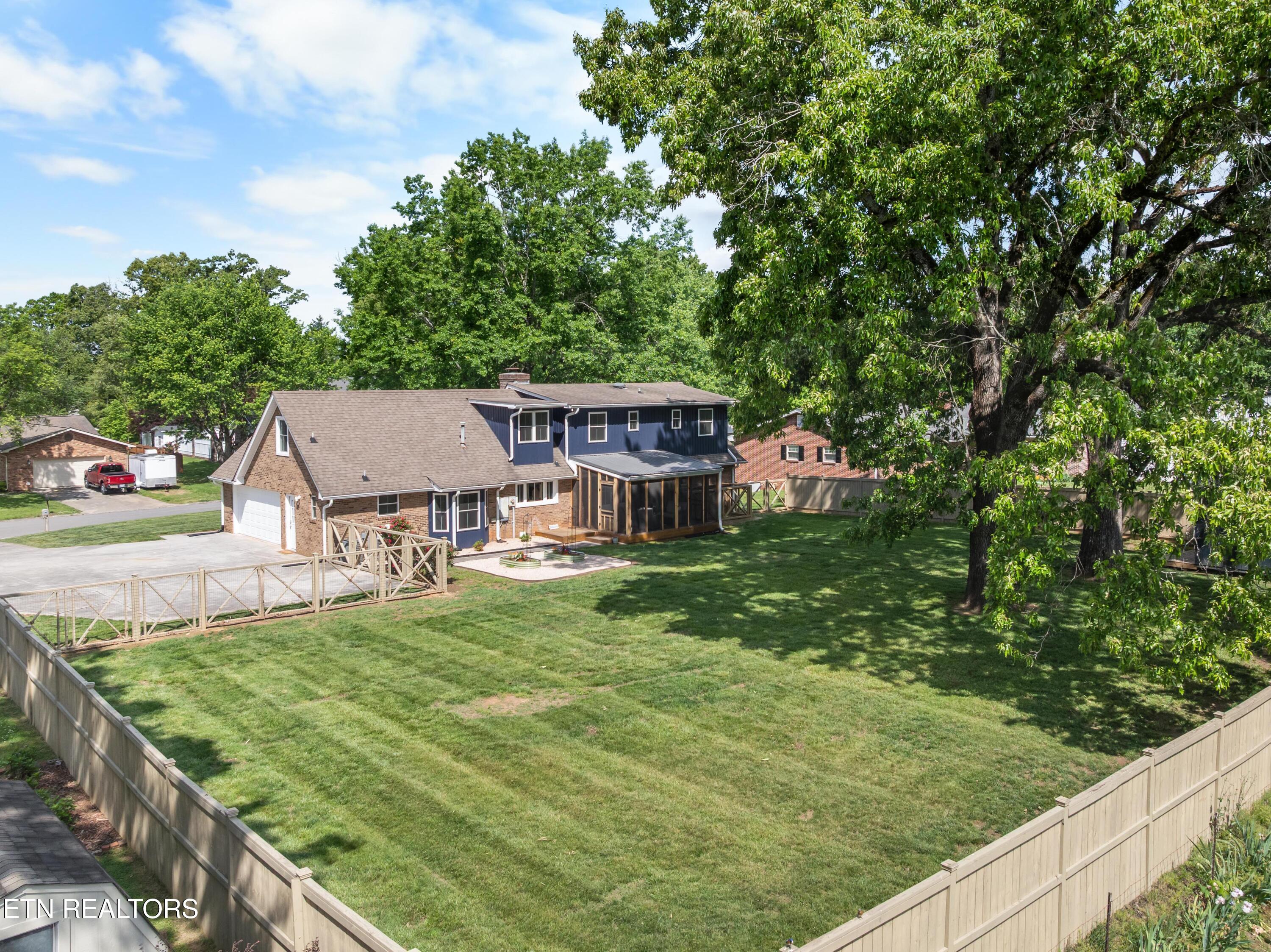 2307 Chesterfield Drive Maryville TN 37803