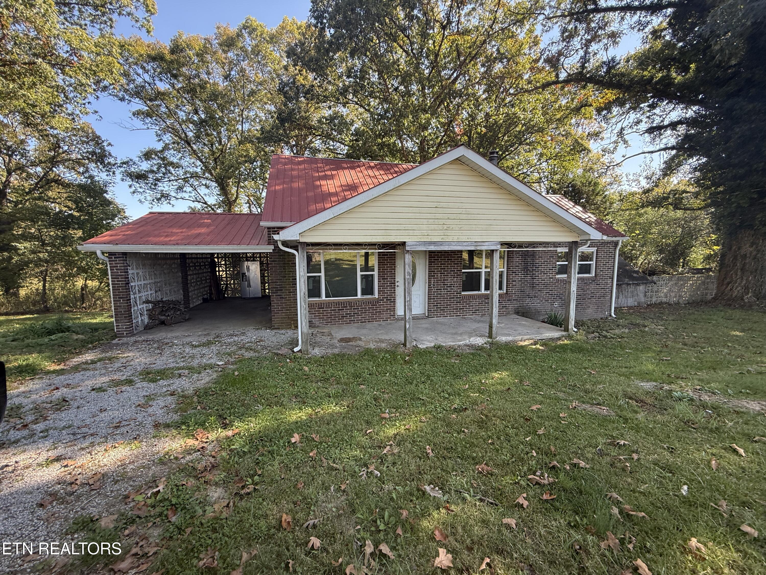 1089 Bicknell Road Clarkrange TN 38553