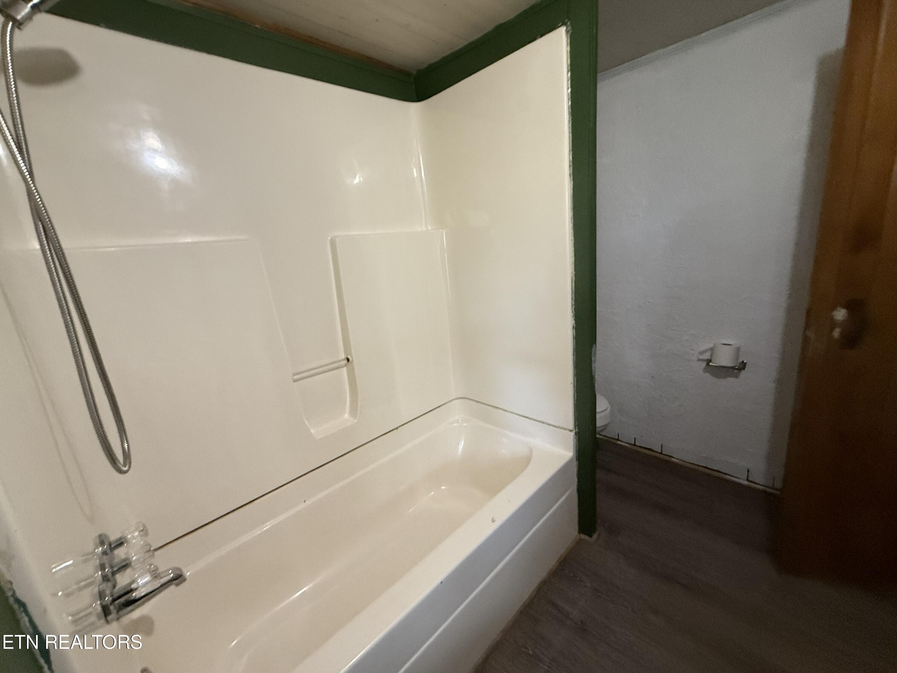 1089 Bicknell Road Clarkrange TN 38553