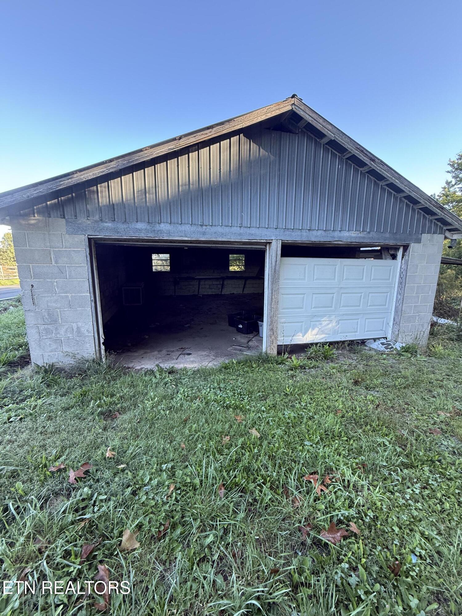 1089 Bicknell Road Clarkrange TN 38553