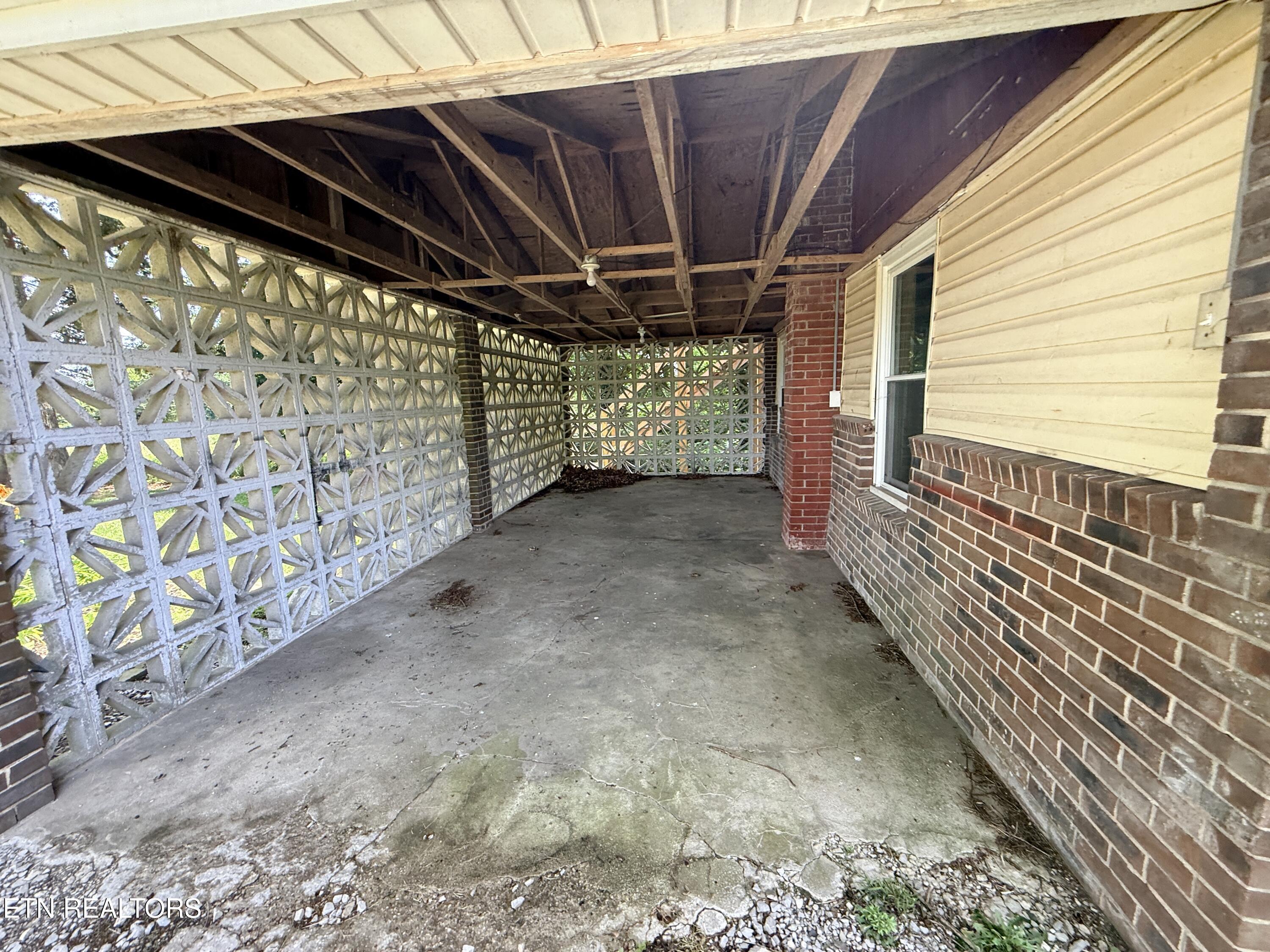 1089 Bicknell Road Clarkrange TN 38553