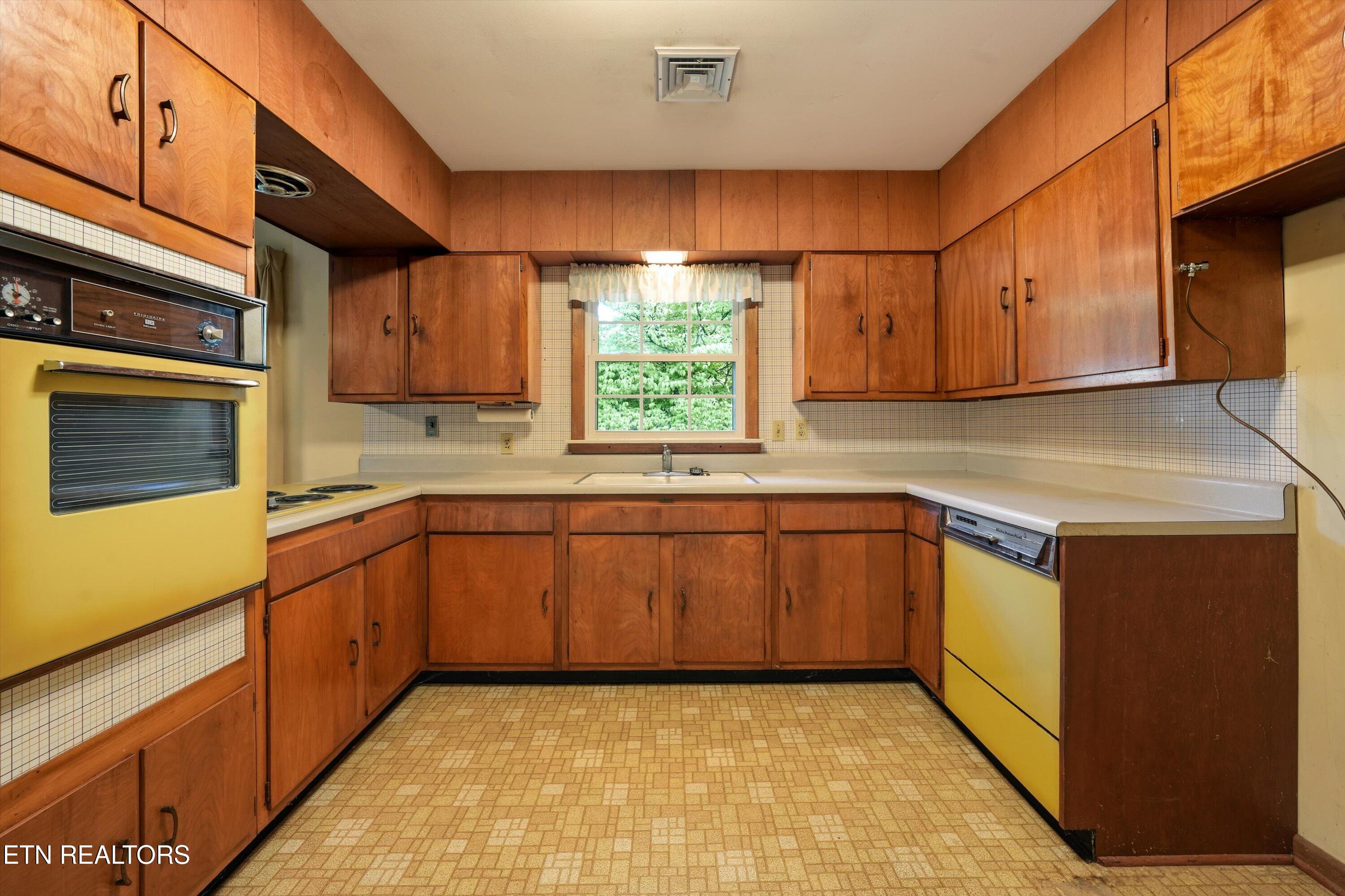 2309 Unity Drive Knoxville TN 37918