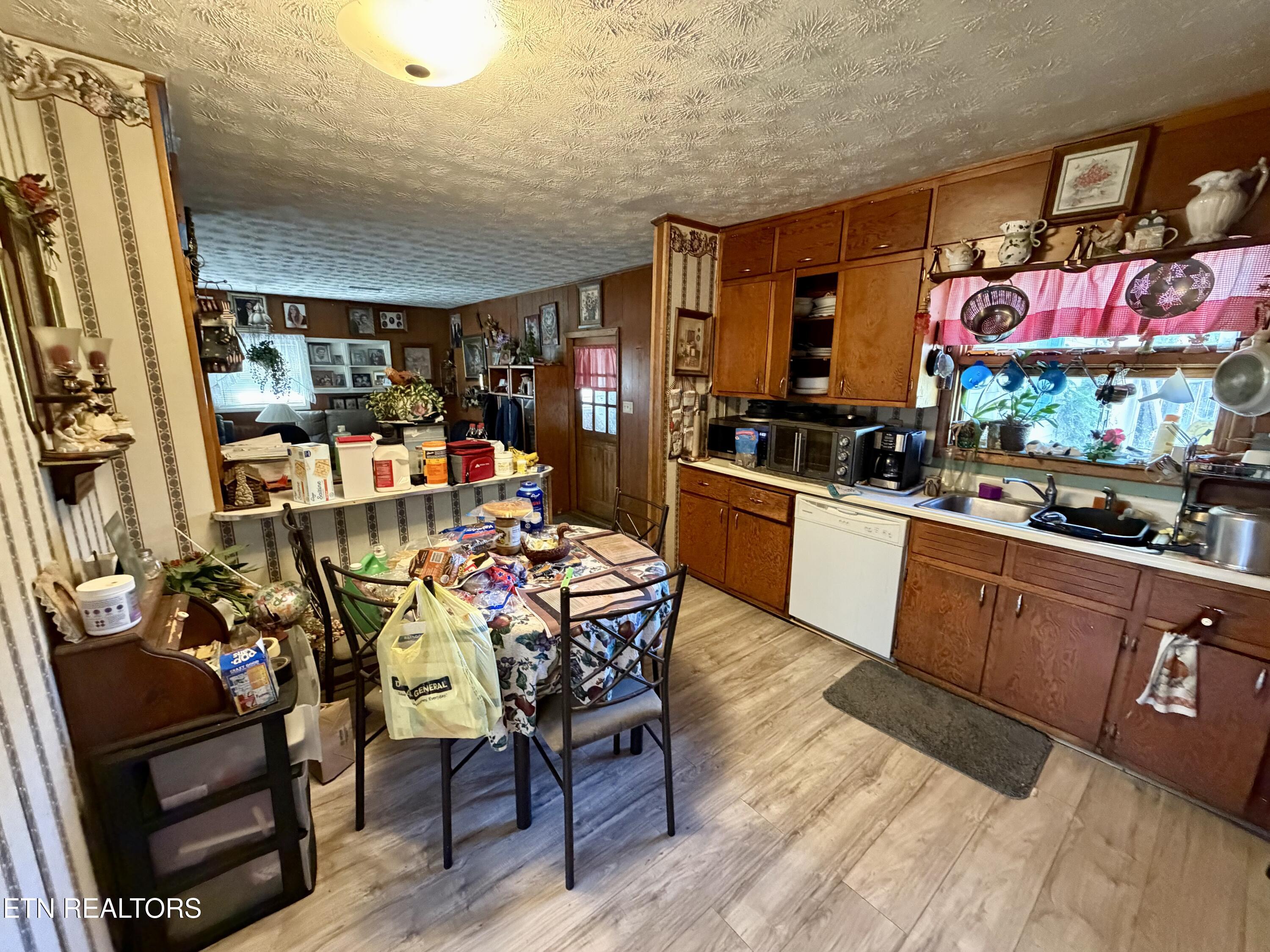 4933 Azalea Drive Knoxville TN 37909